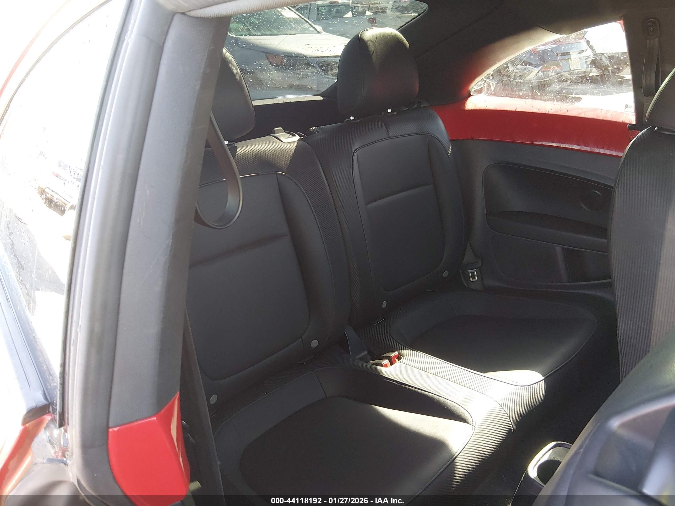 VOLKSWAGEN BEETLE image 8