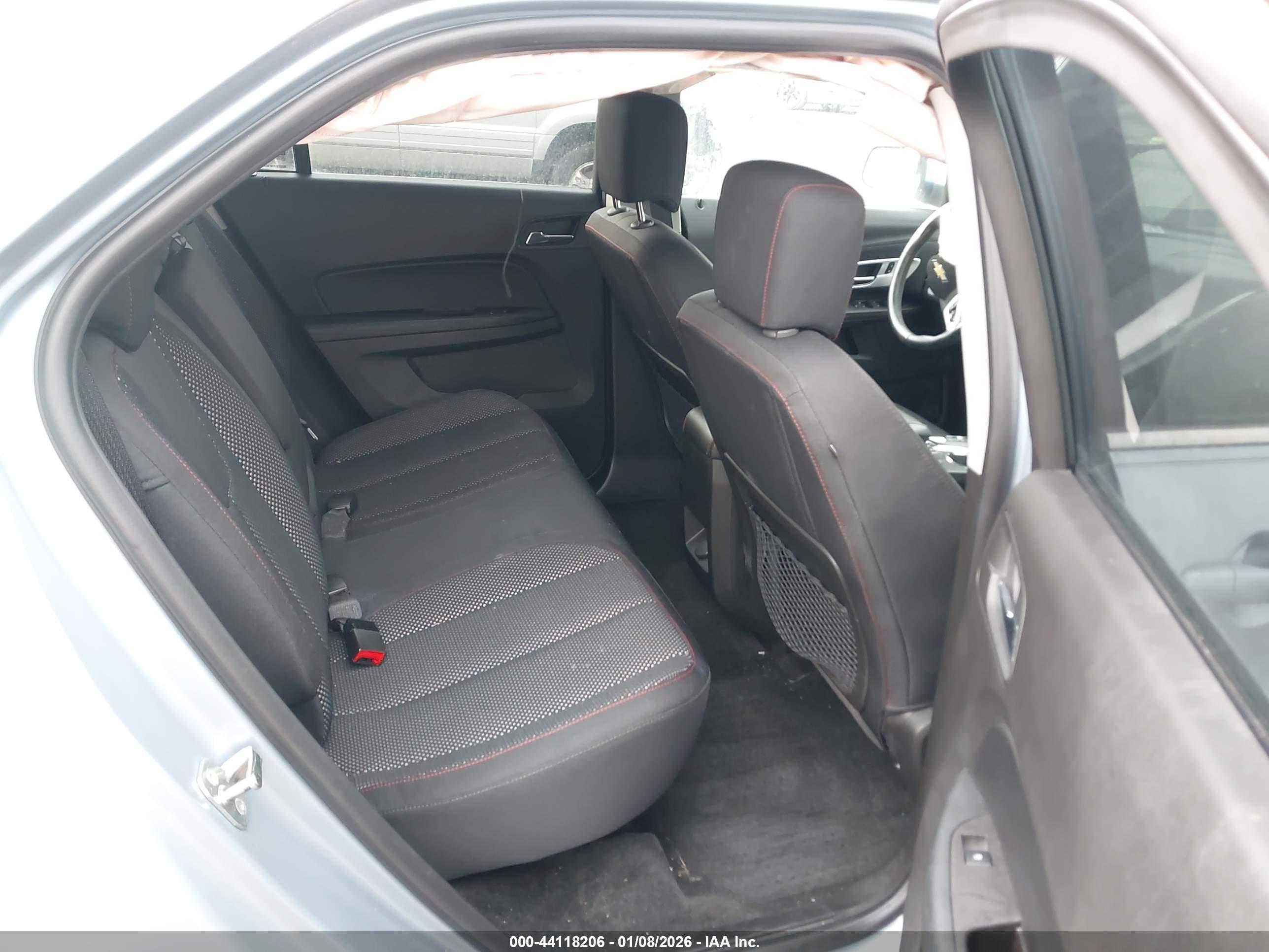 CHEVROLET EQUINOX image 8