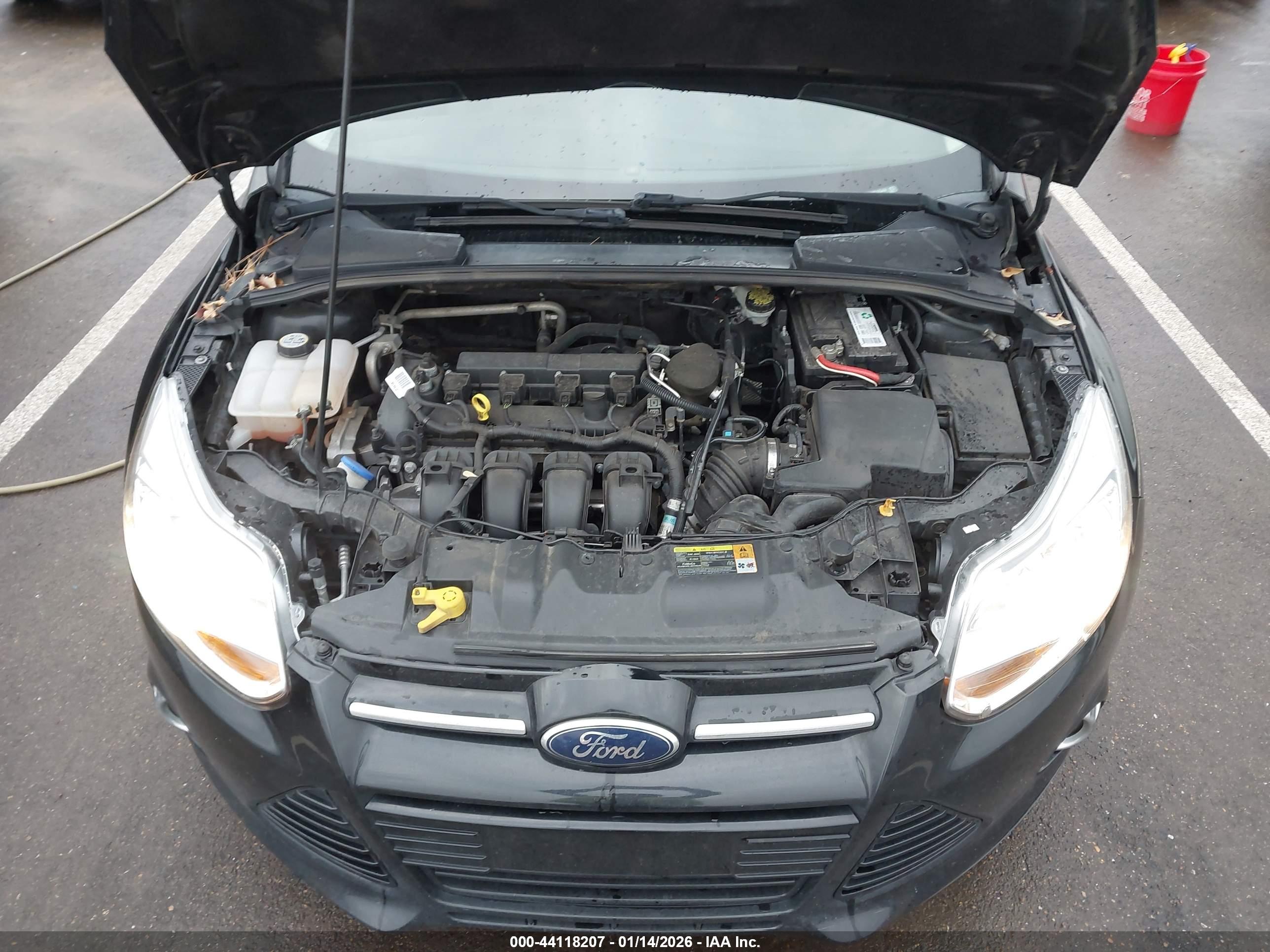 FORD FOCUS image 10