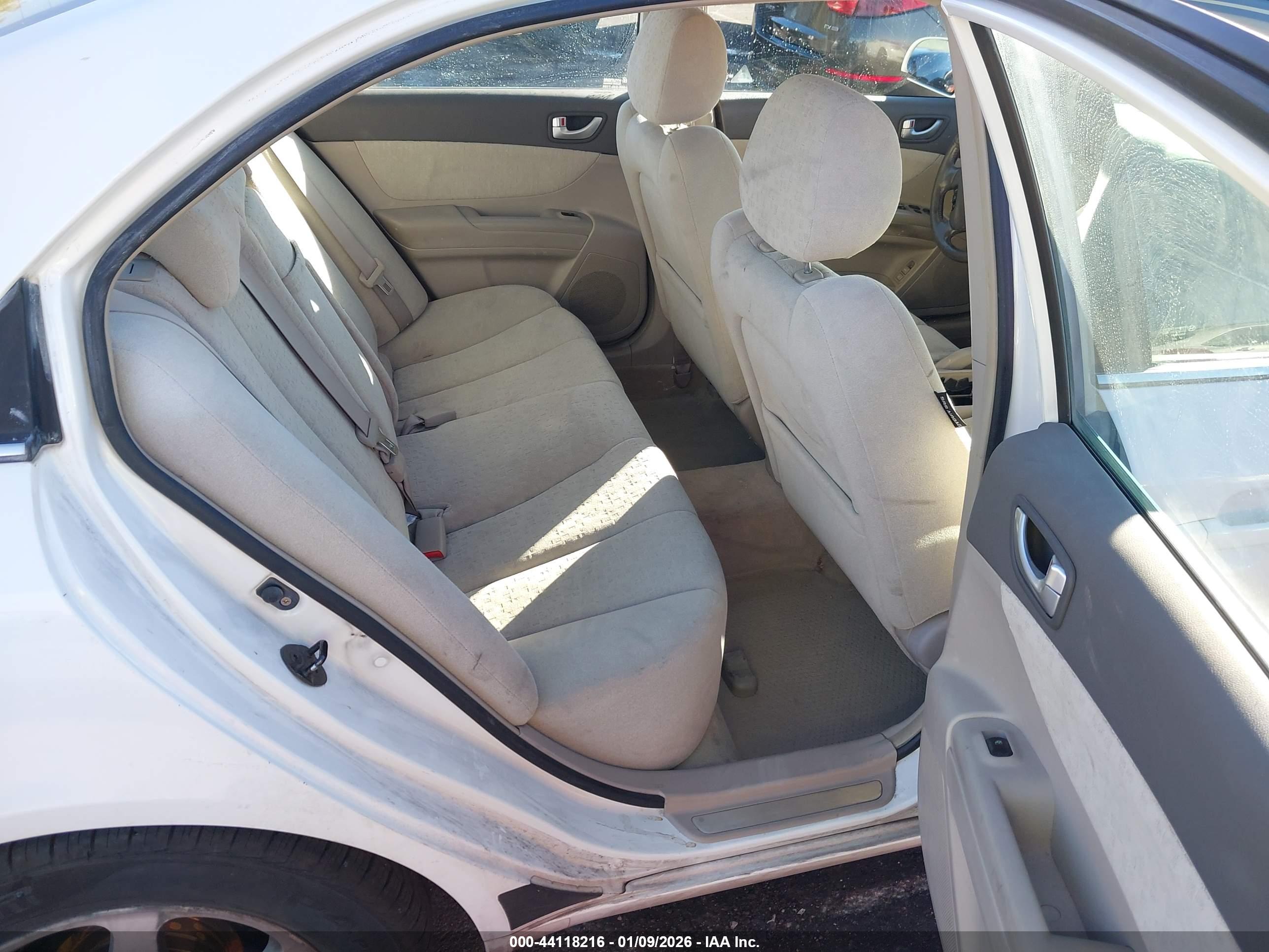 HYUNDAI SONATA image 8