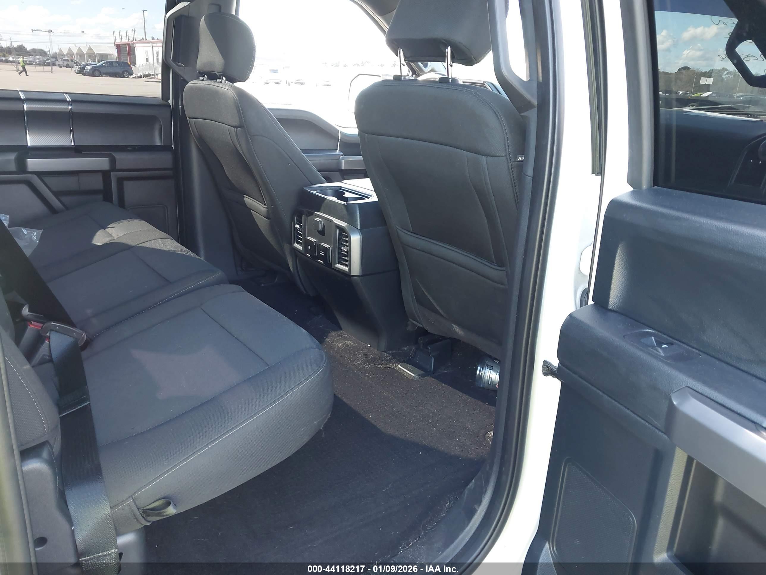 FORD F-150 image 8