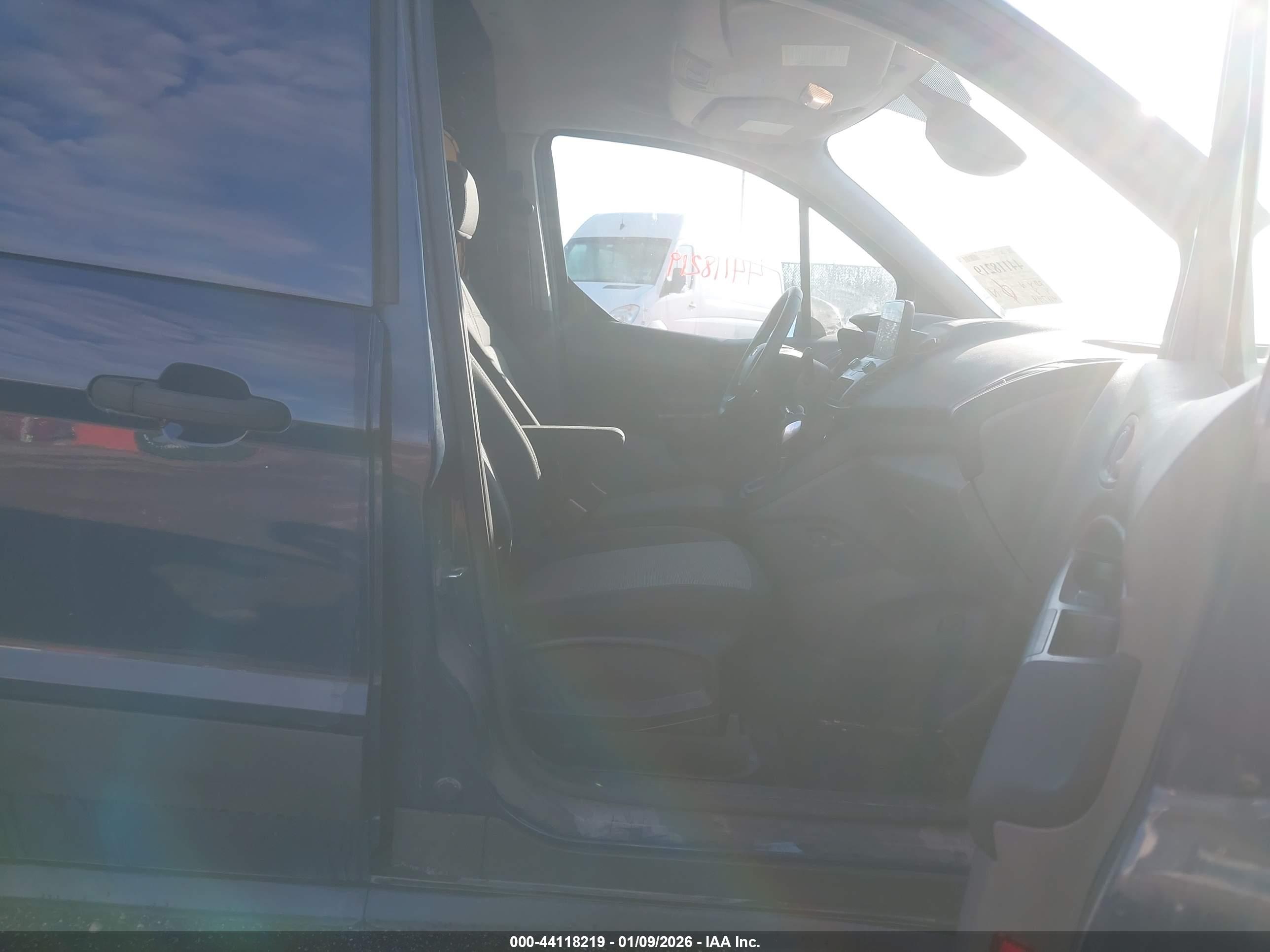FORD TRANSIT image 5