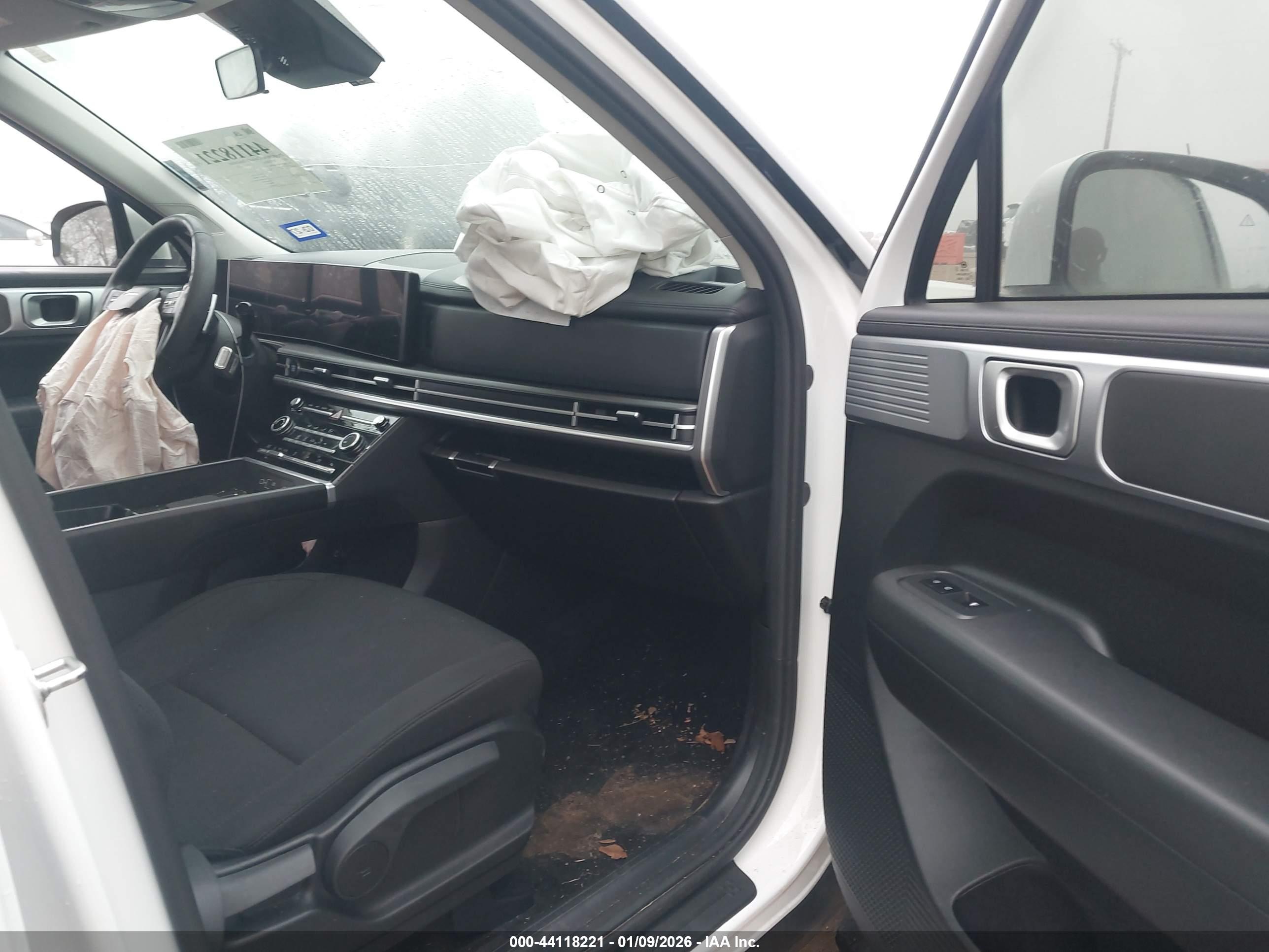 HYUNDAI SANTA image 5