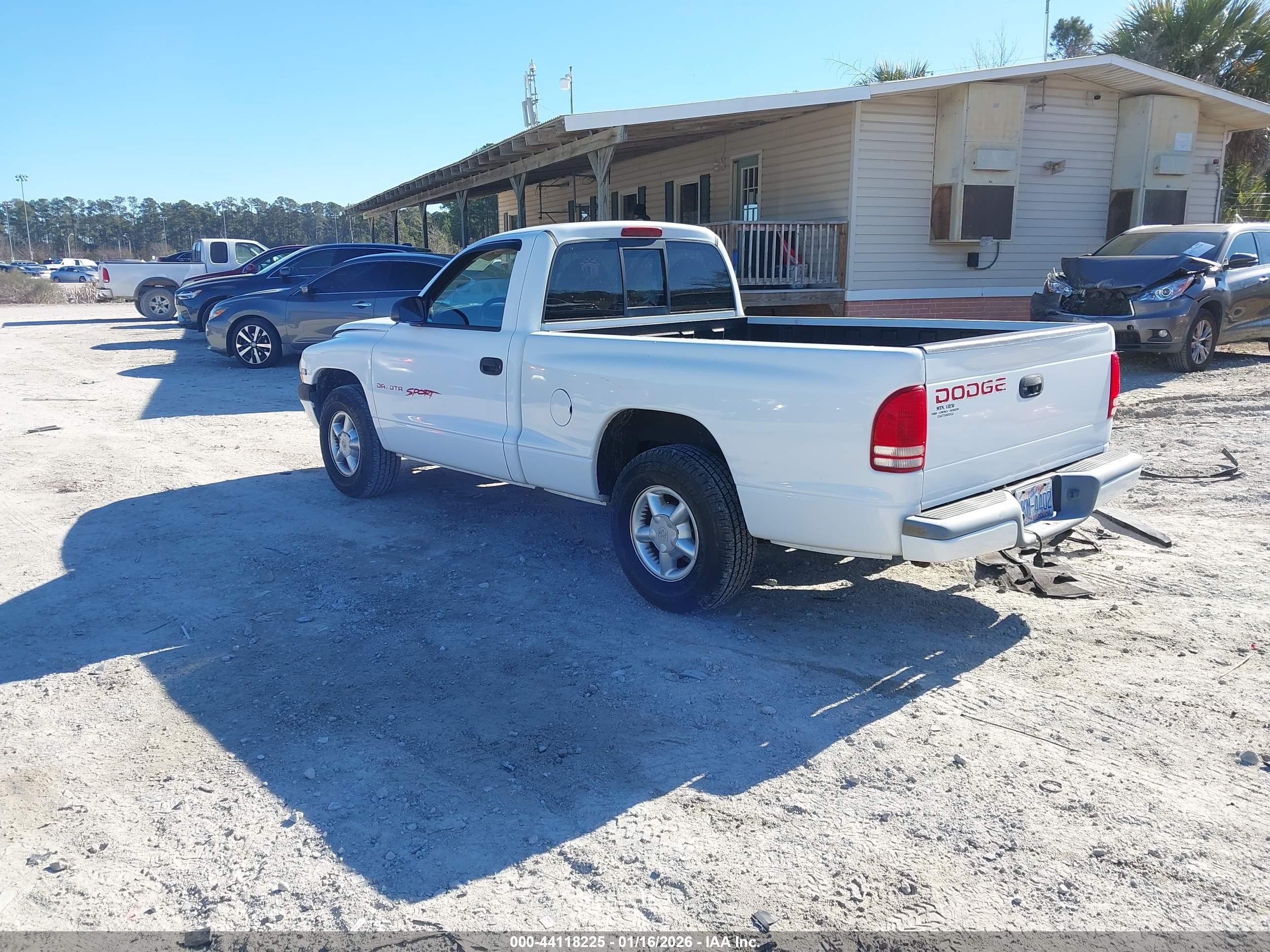 DODGE DAKOTA image 3