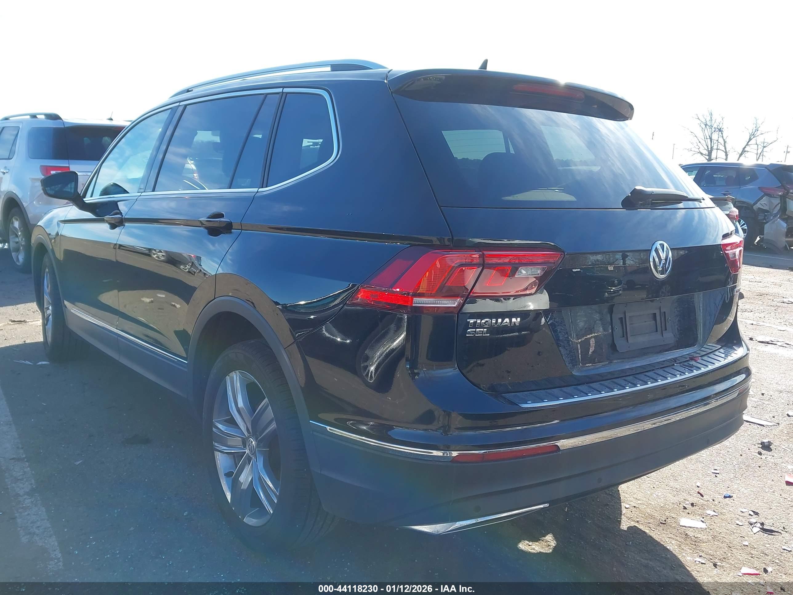 VOLKSWAGEN TIGUAN image 3
