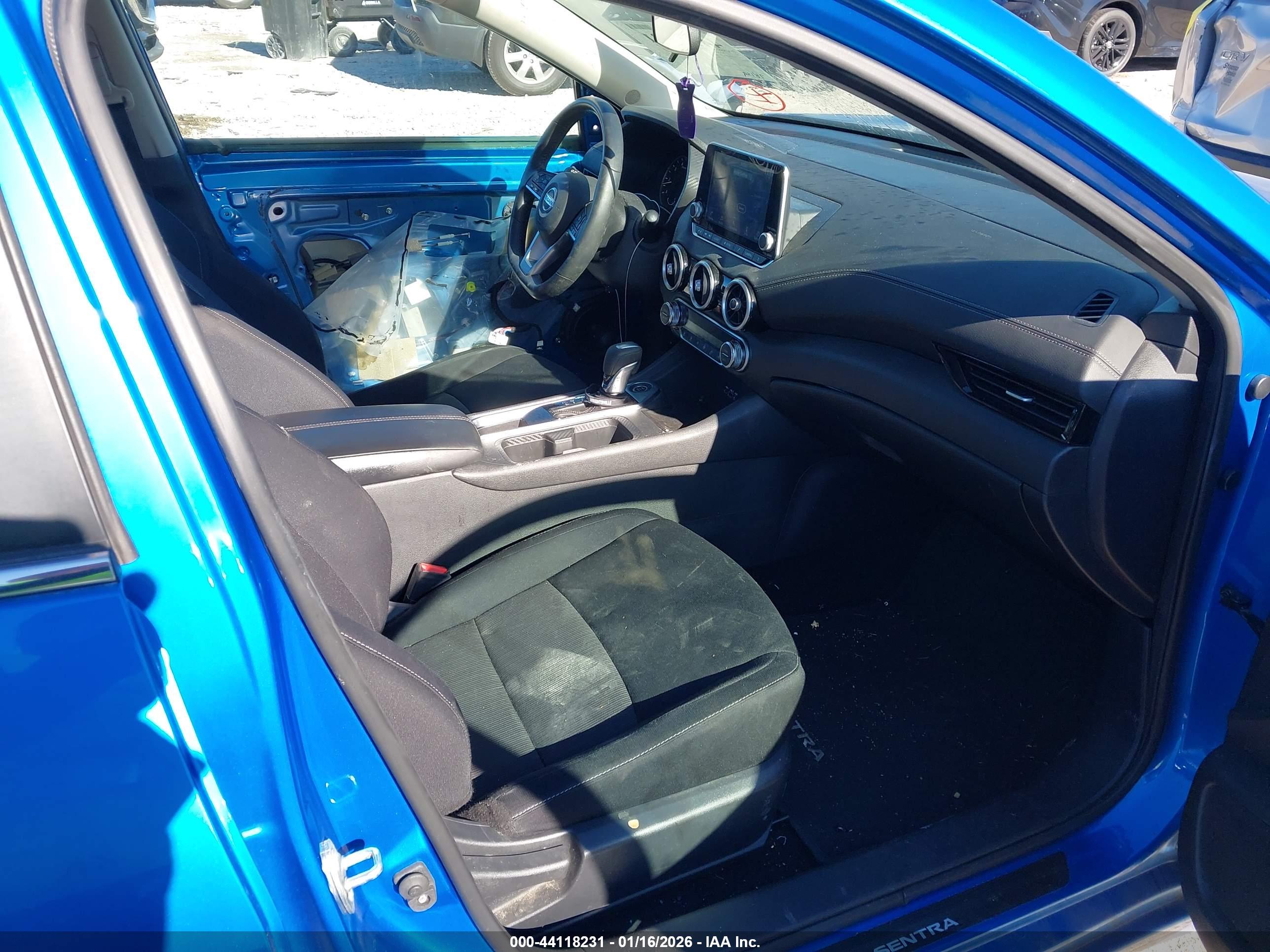 NISSAN SENTRA image 5