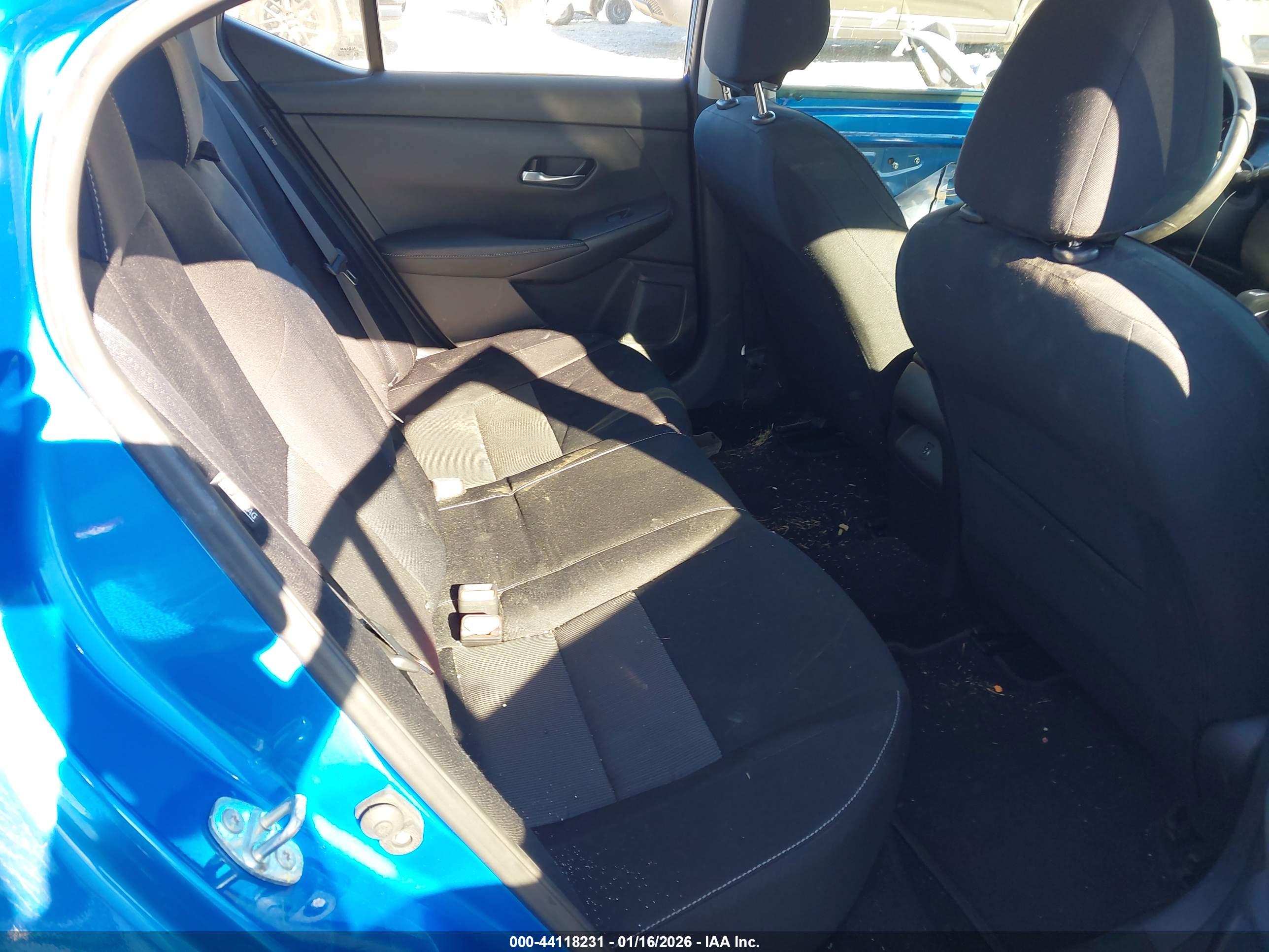 NISSAN SENTRA image 8
