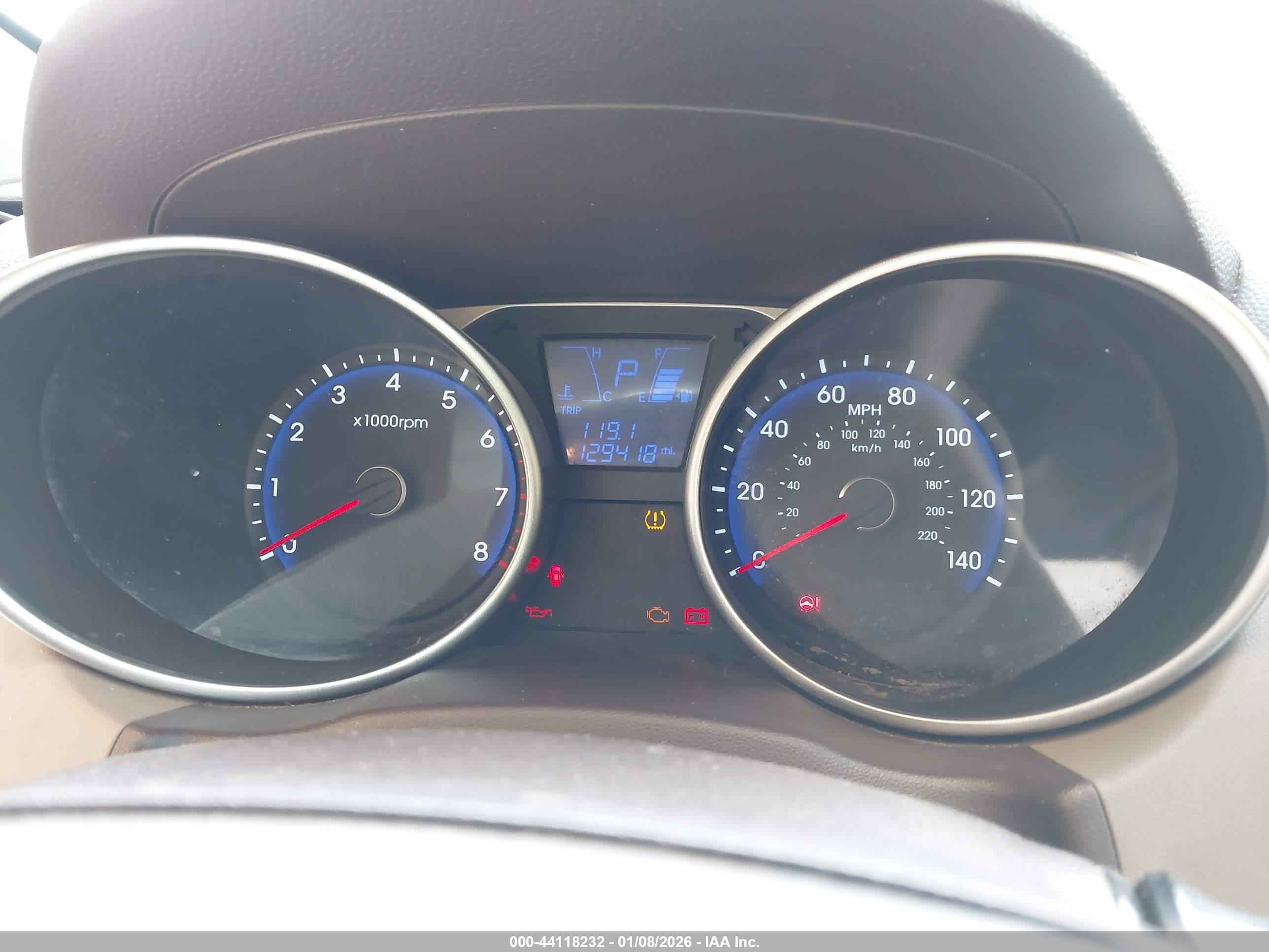 HYUNDAI TUCSON image 7