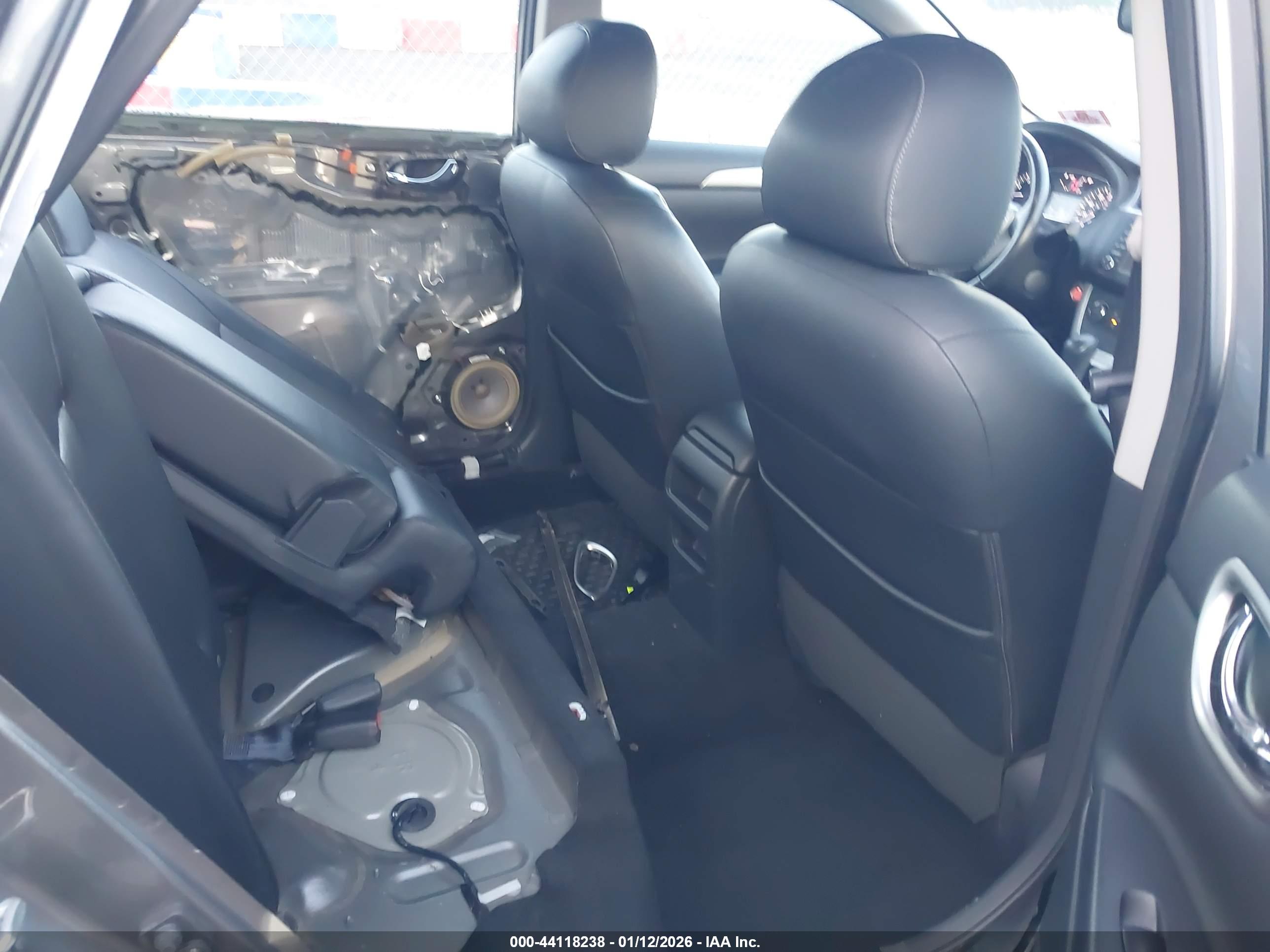 NISSAN SENTRA image 8