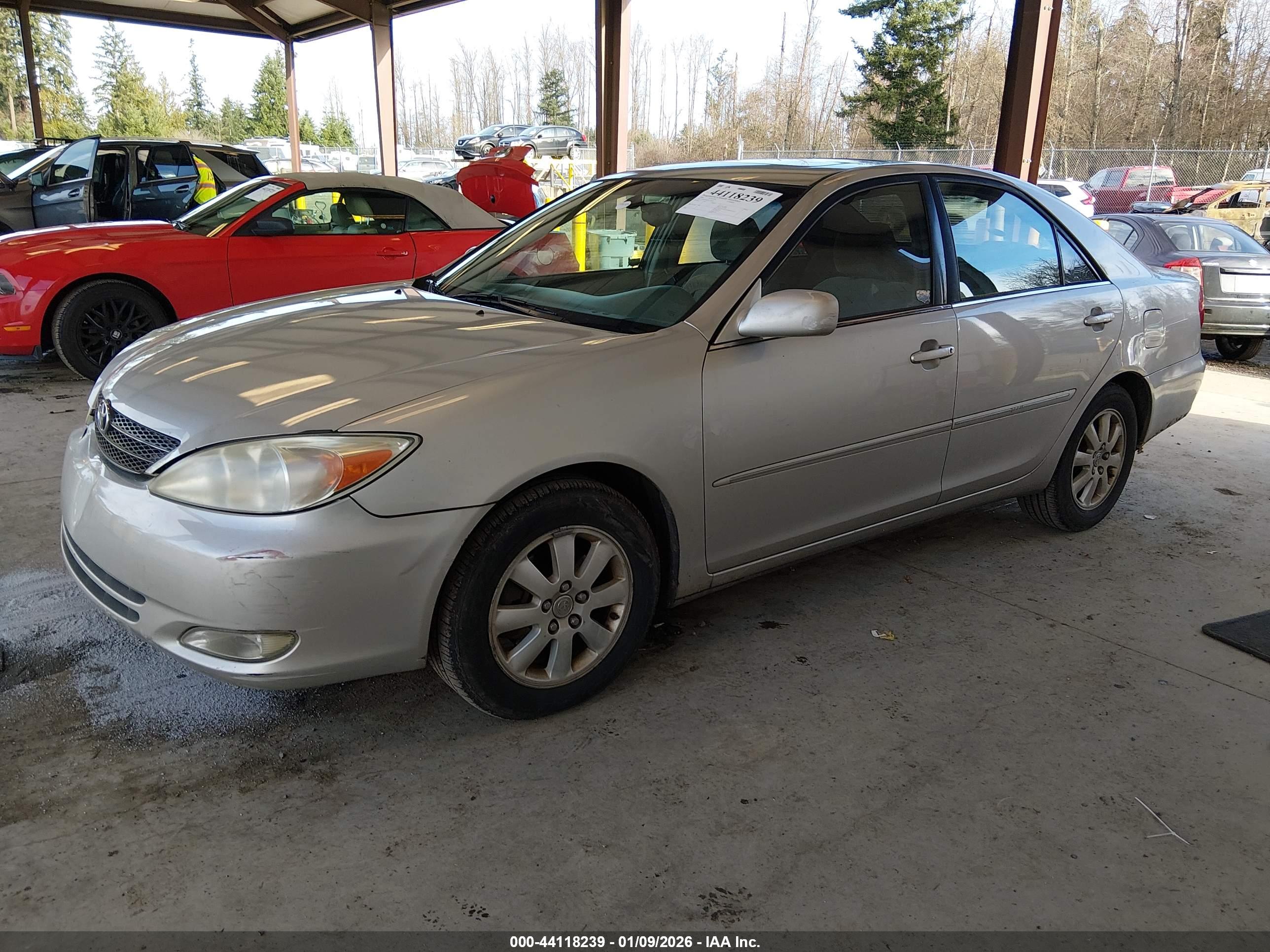 TOYOTA CAMRY image 2