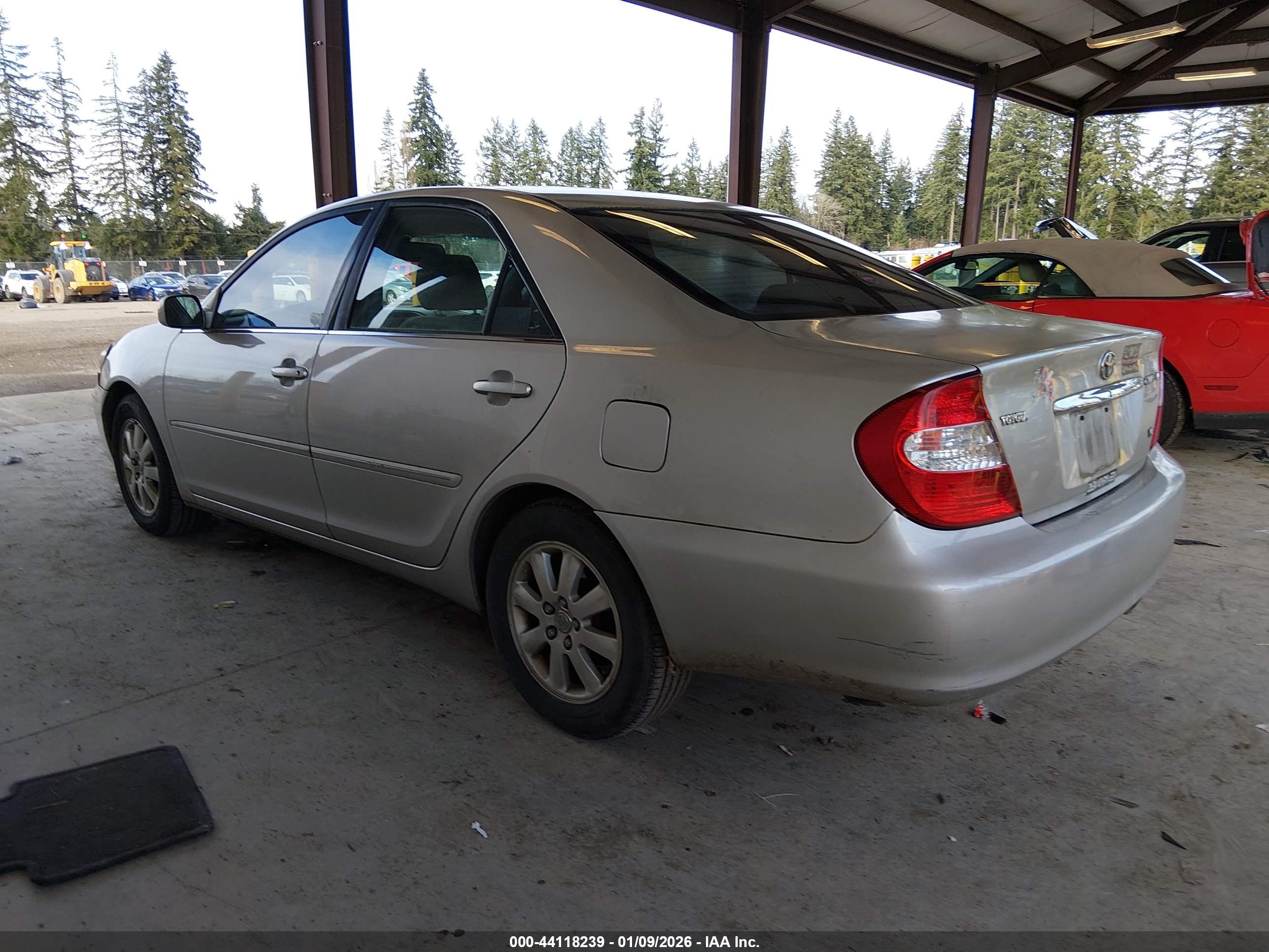 TOYOTA CAMRY image 3