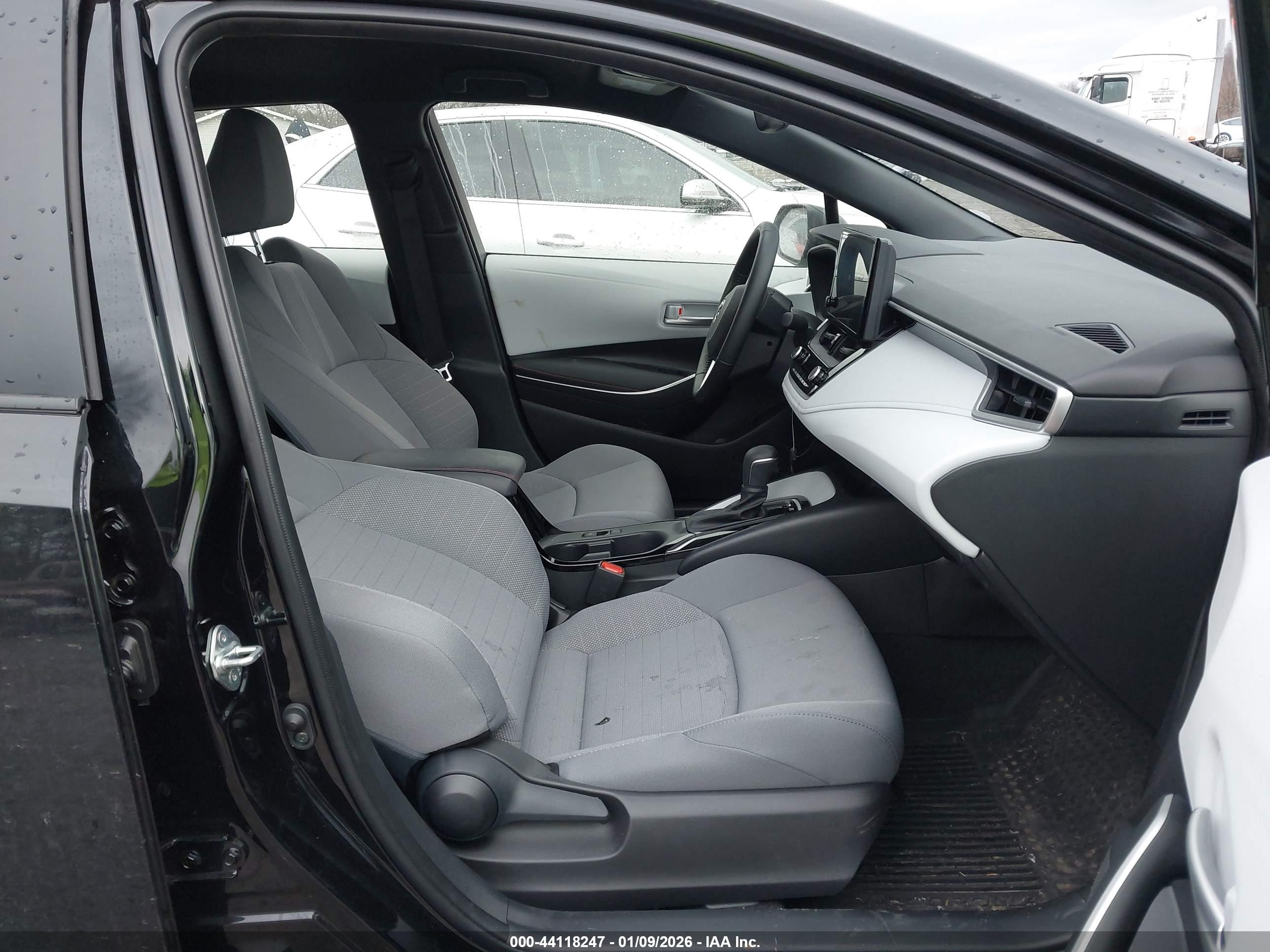 TOYOTA COROLLA image 5