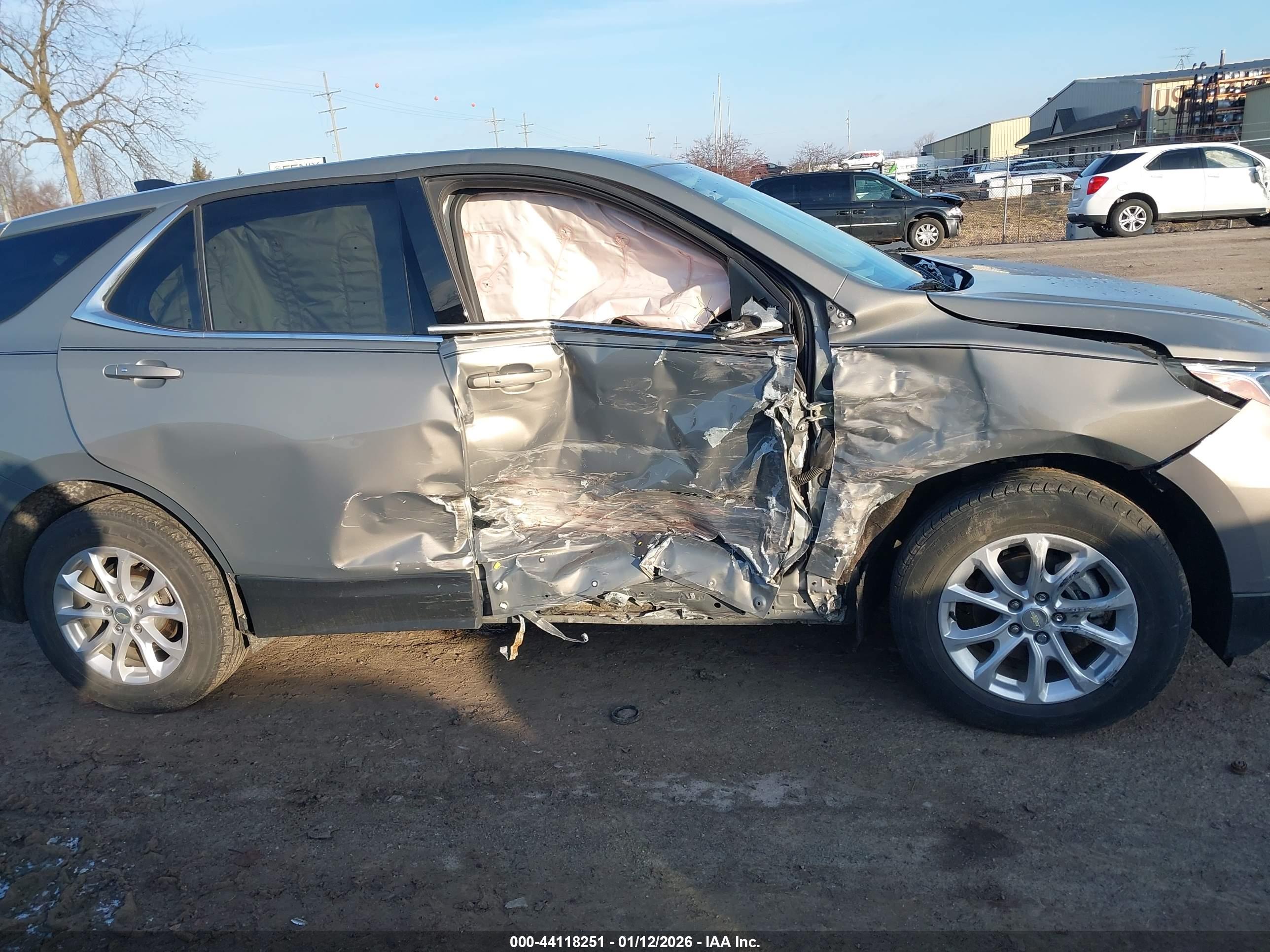 CHEVROLET EQUINOX image 6