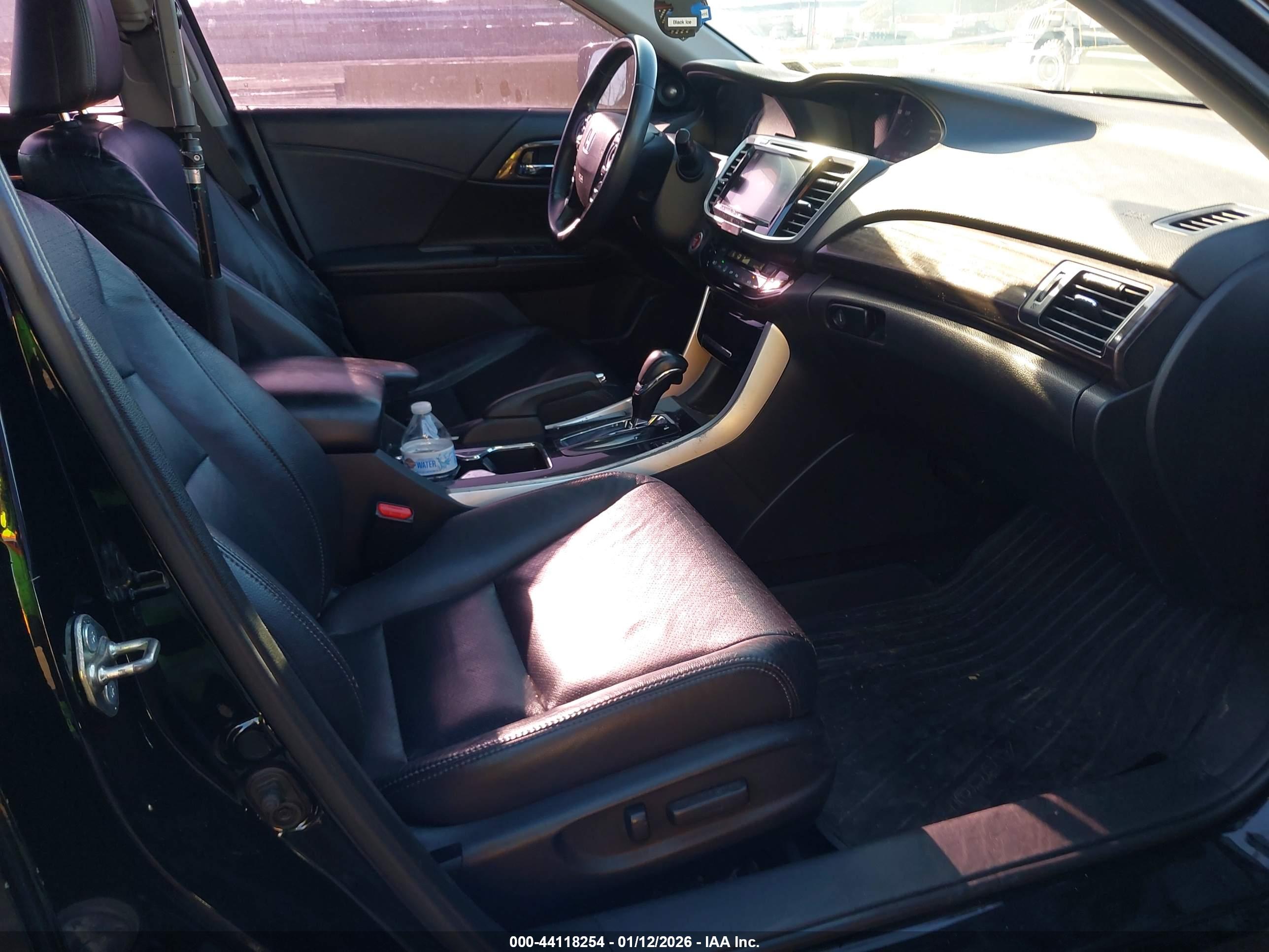 HONDA ACCORD image 5