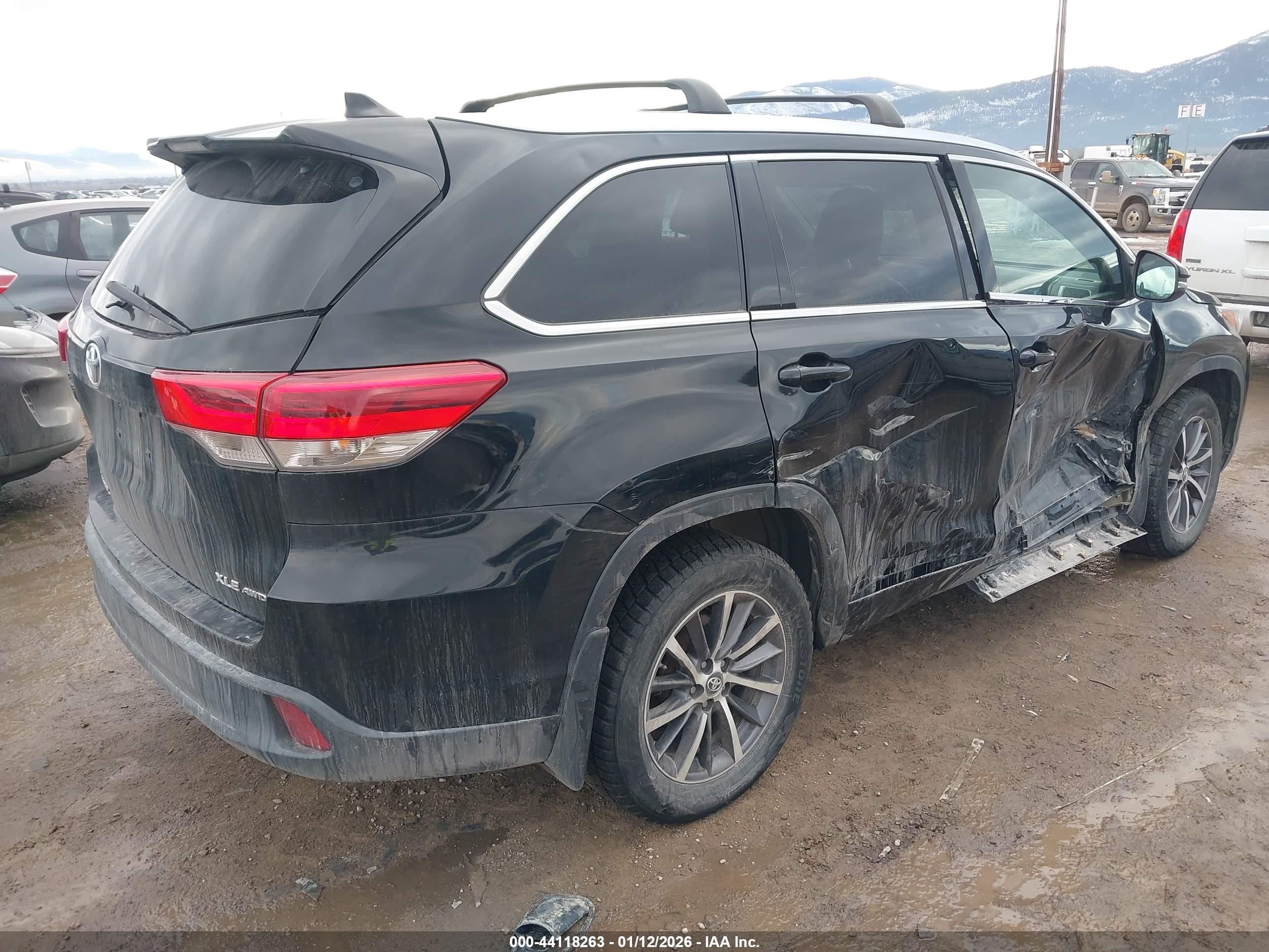 TOYOTA HIGHLANDER image 4