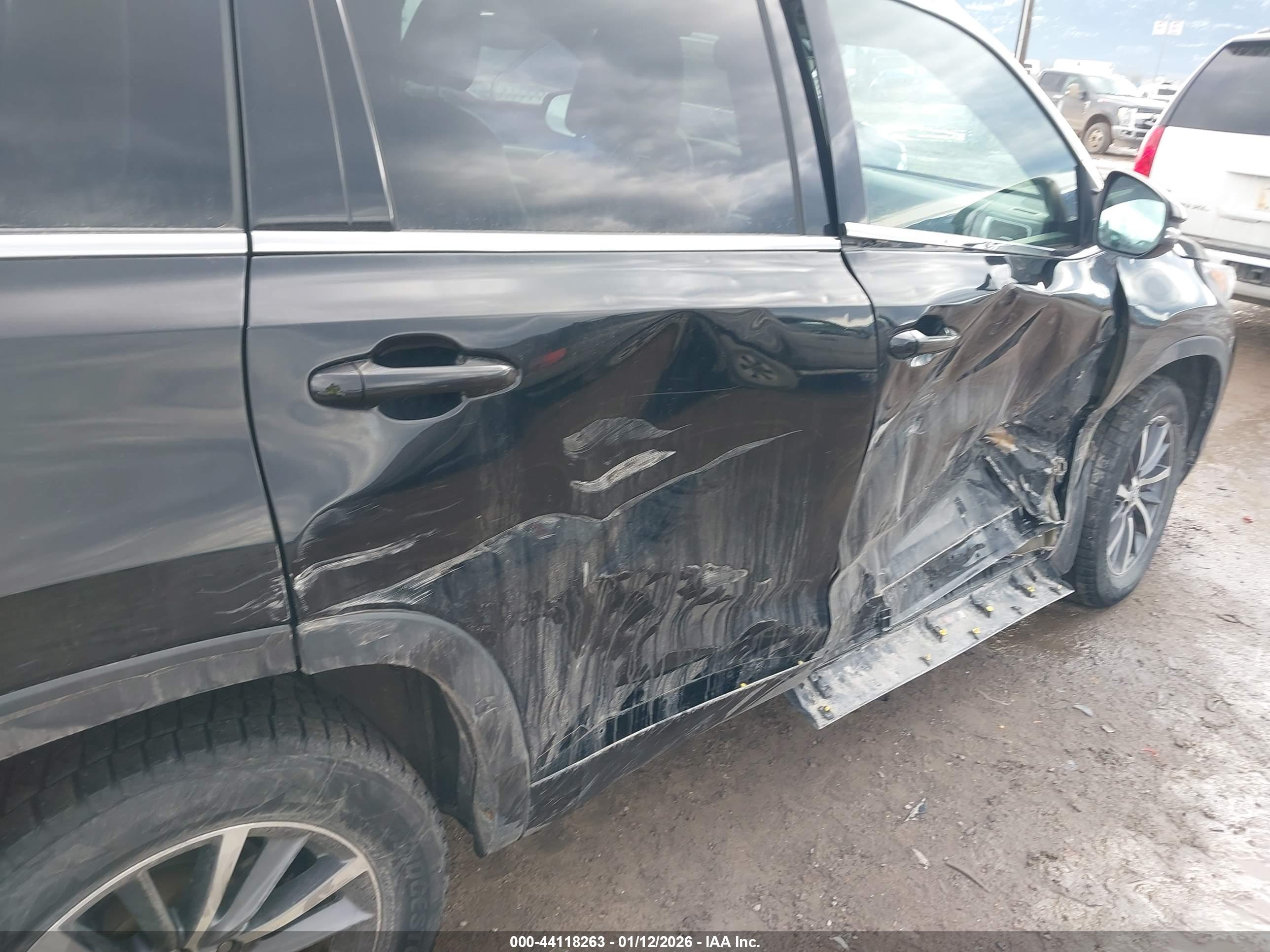 TOYOTA HIGHLANDER image 6