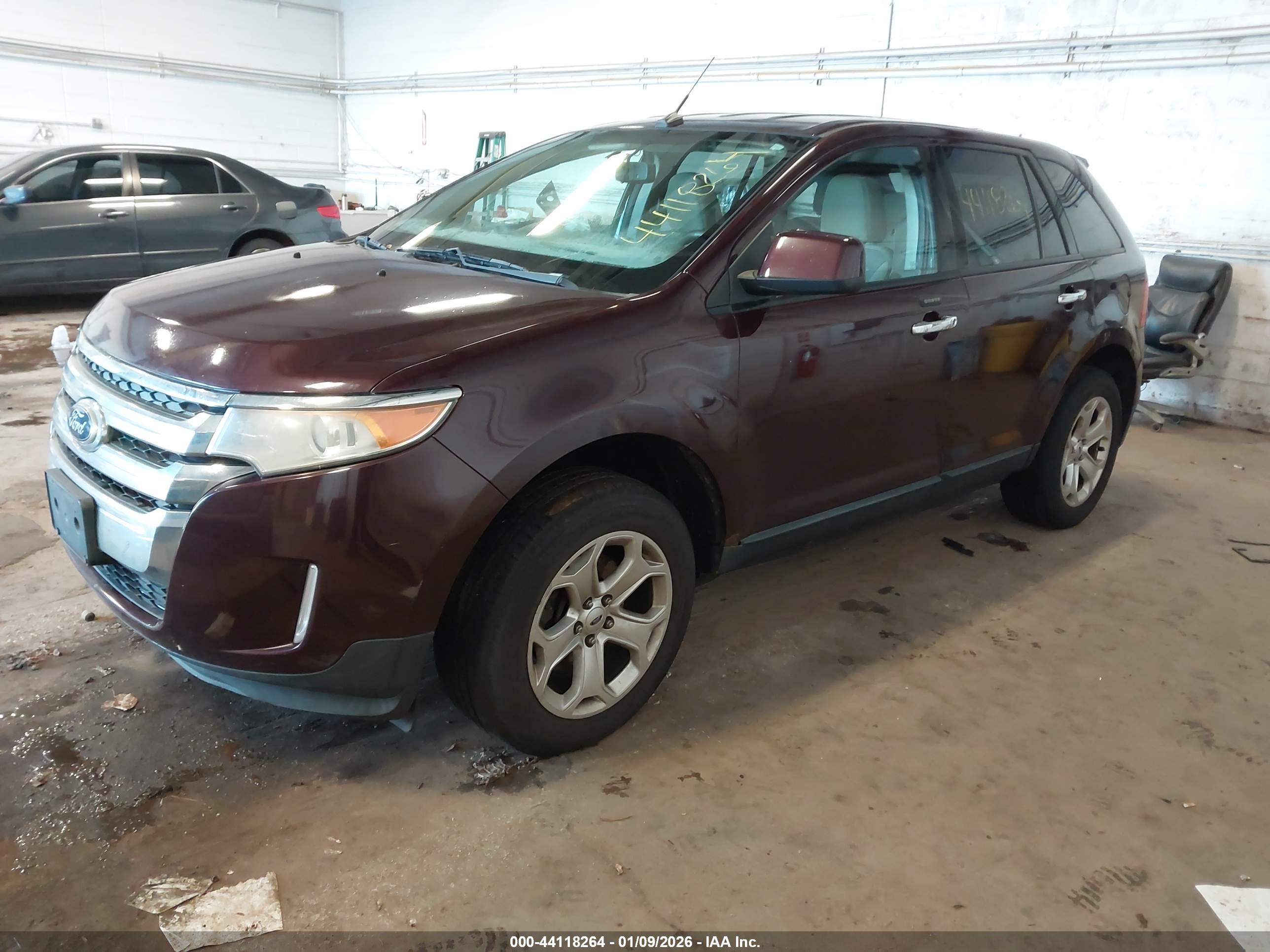 FORD EDGE image 2