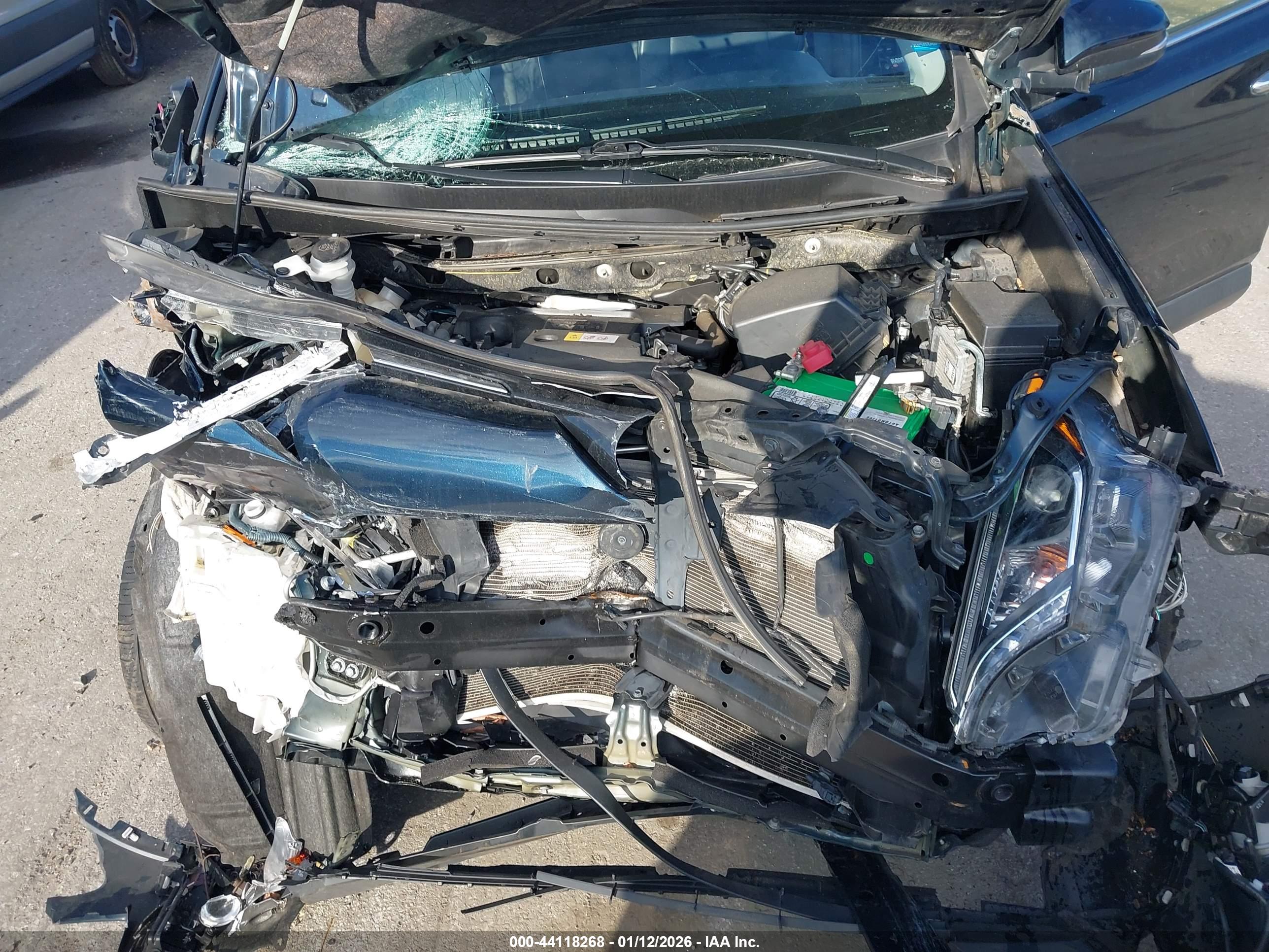 TOYOTA RAV4 image 10