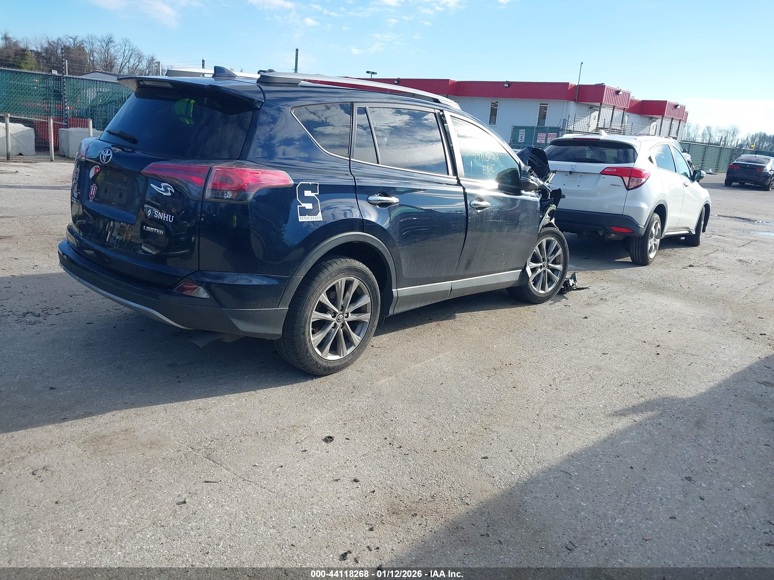 TOYOTA RAV4 image 4