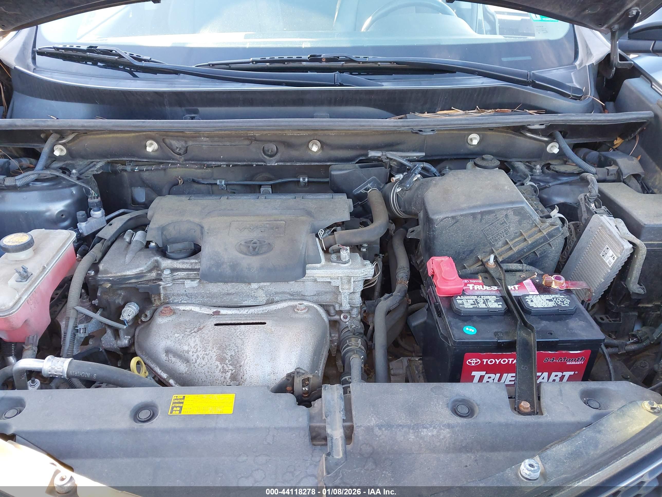 TOYOTA RAV4 image 10