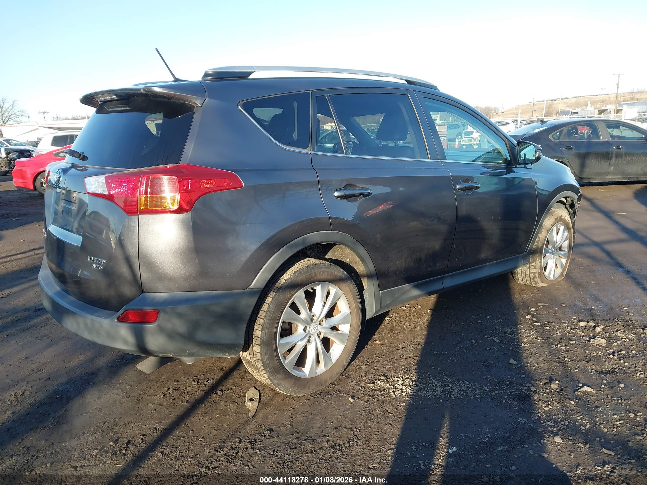 TOYOTA RAV4 image 4