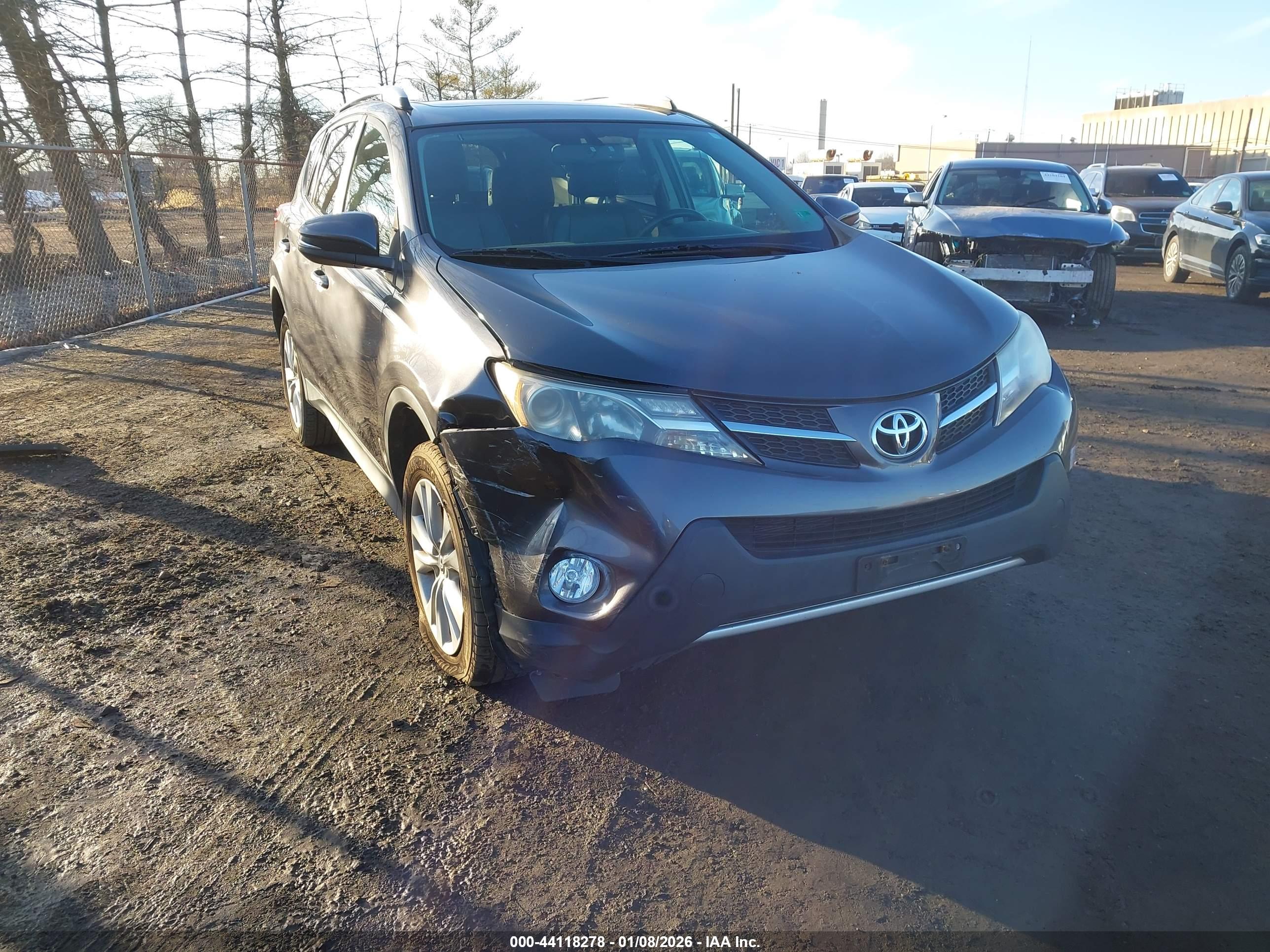 TOYOTA RAV4 image 6