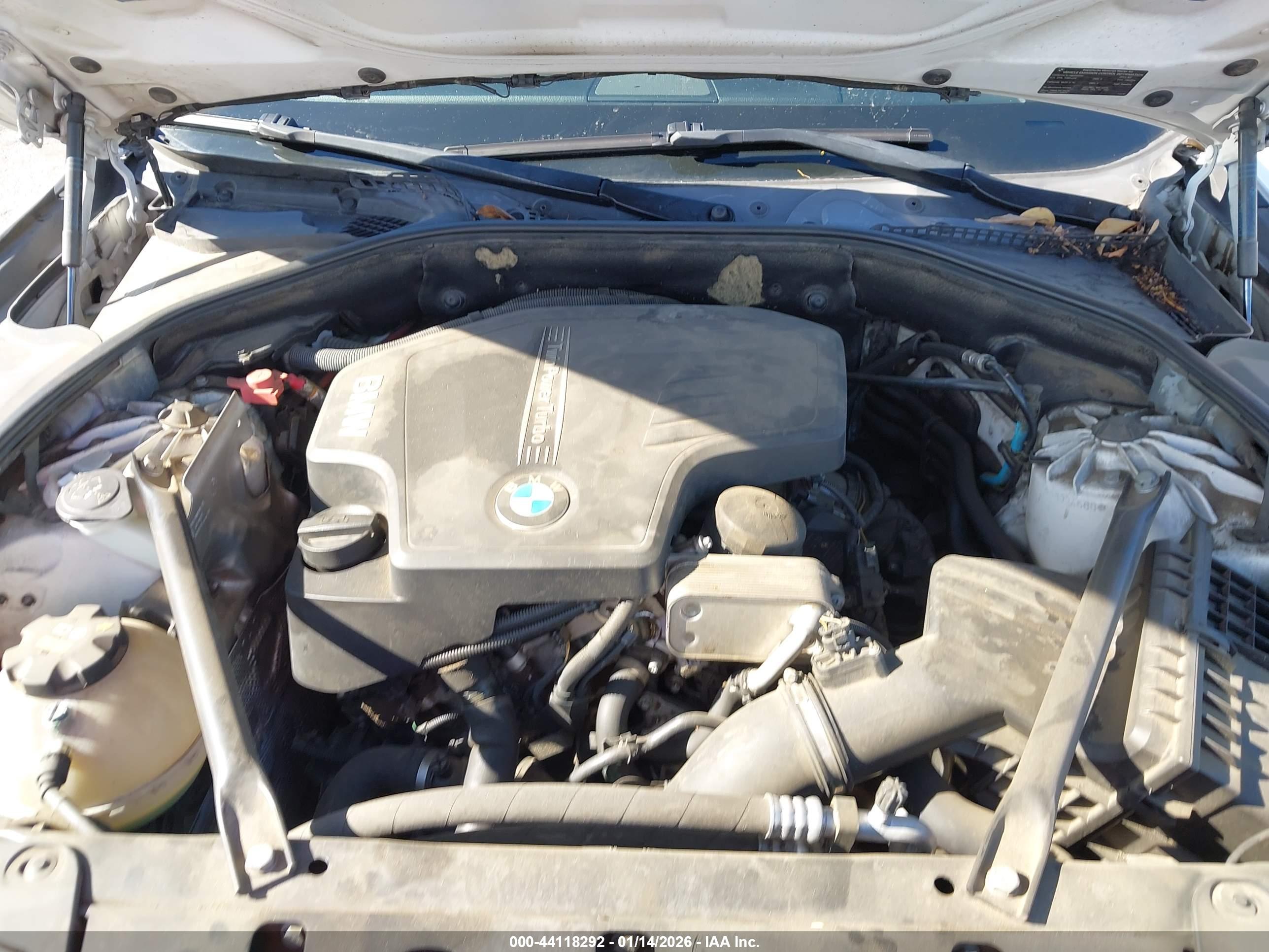 BMW 528I image 10