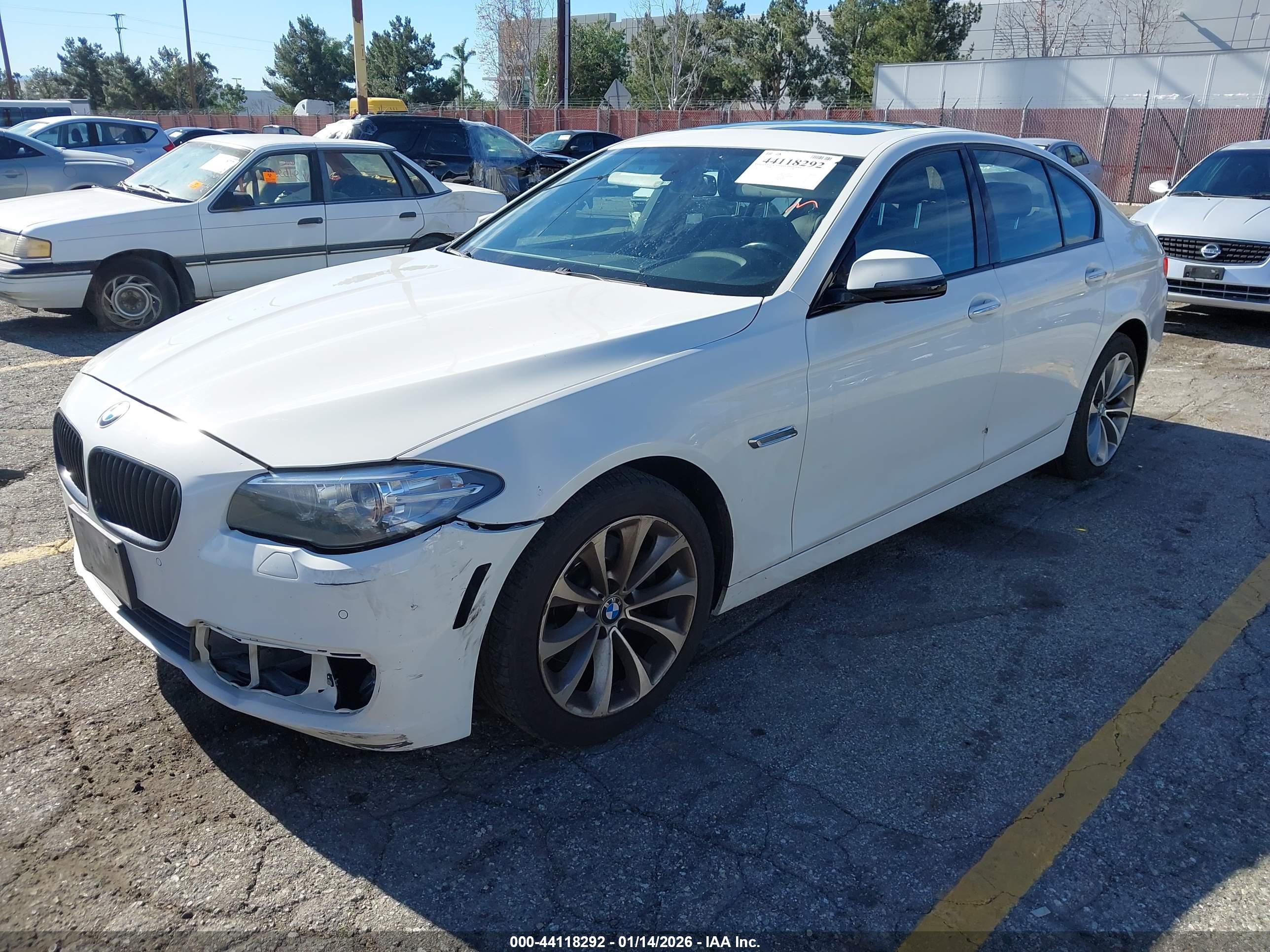 BMW 528I image 2