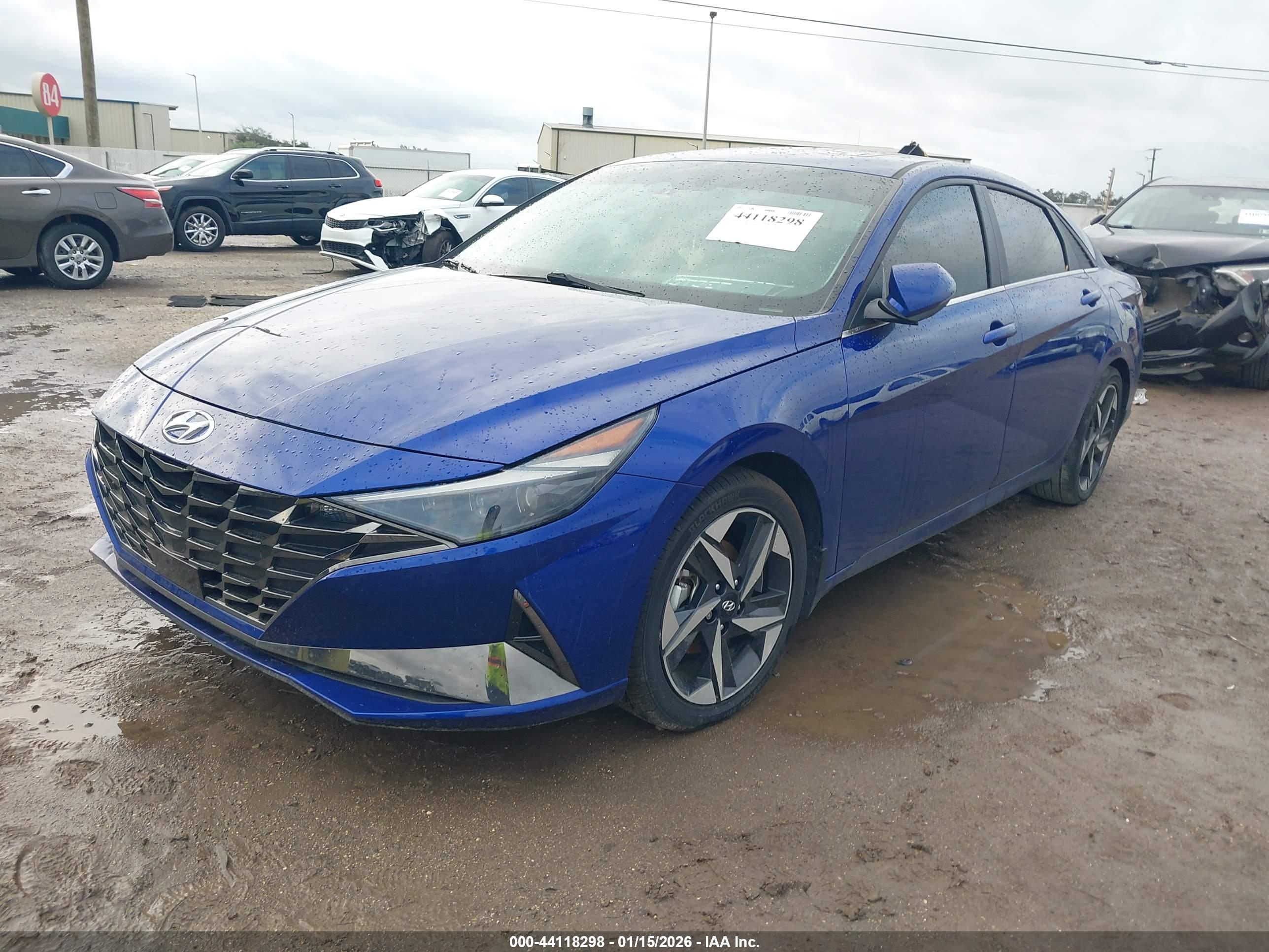 HYUNDAI ELANTRA image 2