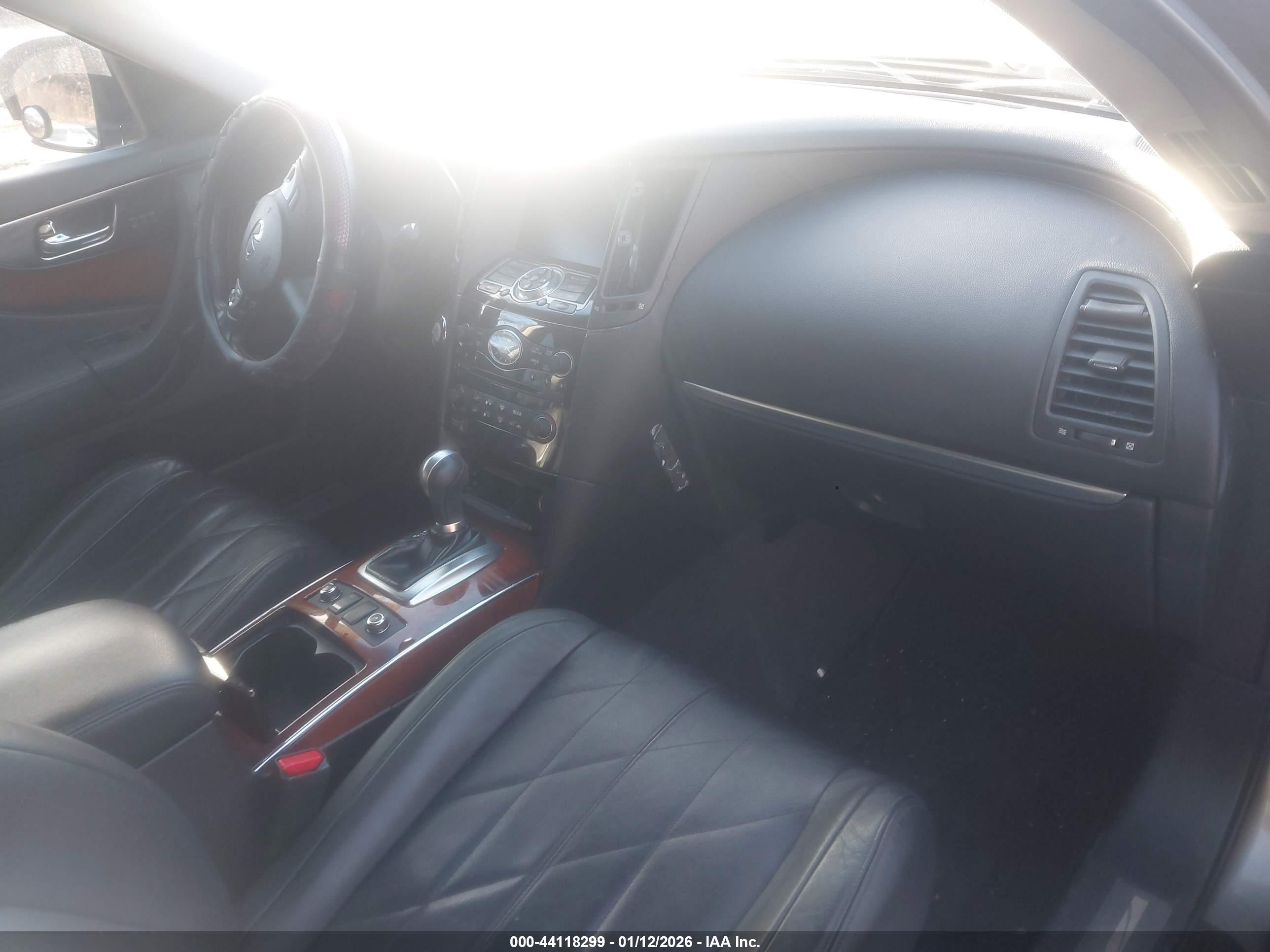 INFINITI FX35 image 5
