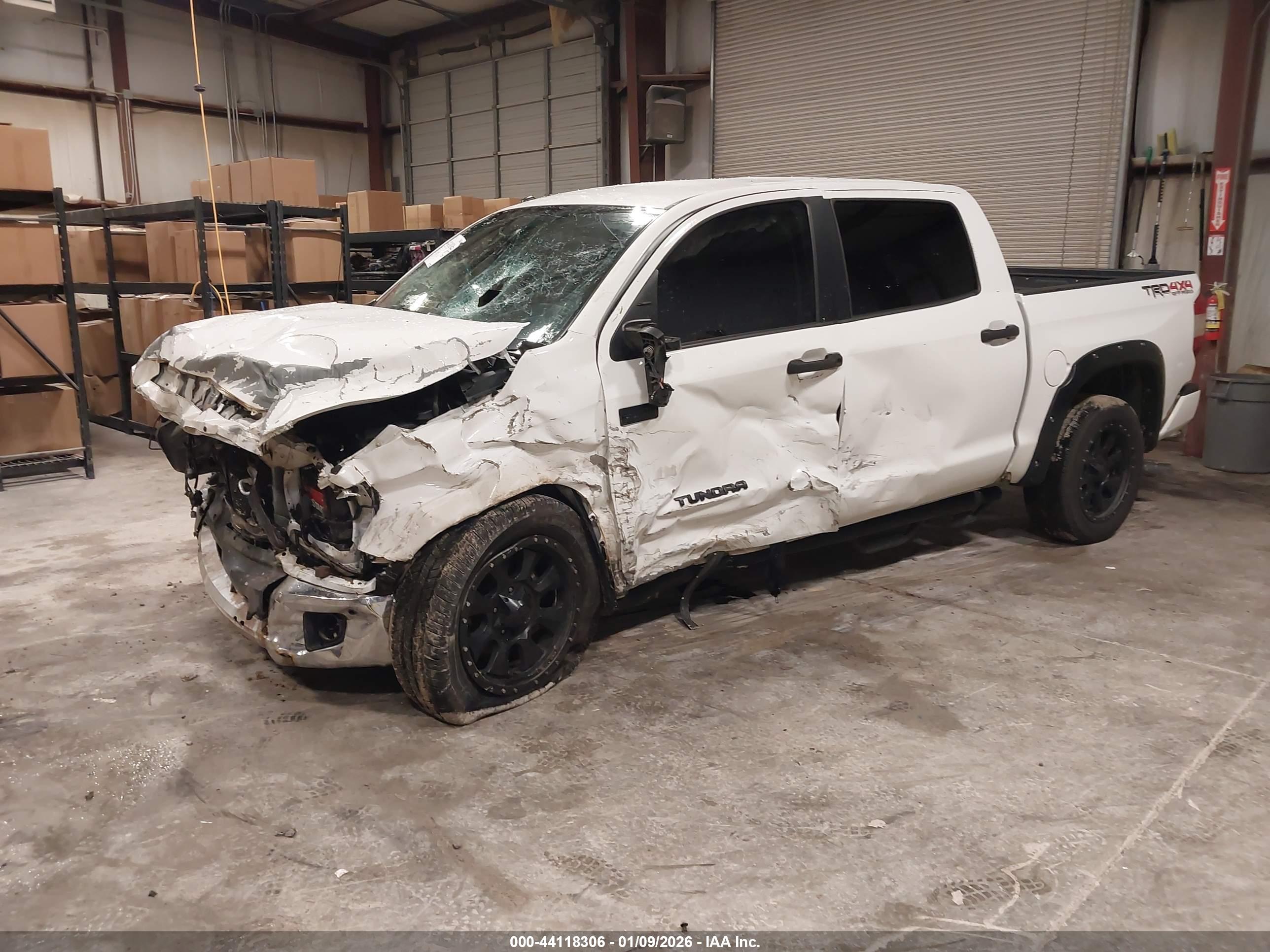 TOYOTA TUNDRA image 2