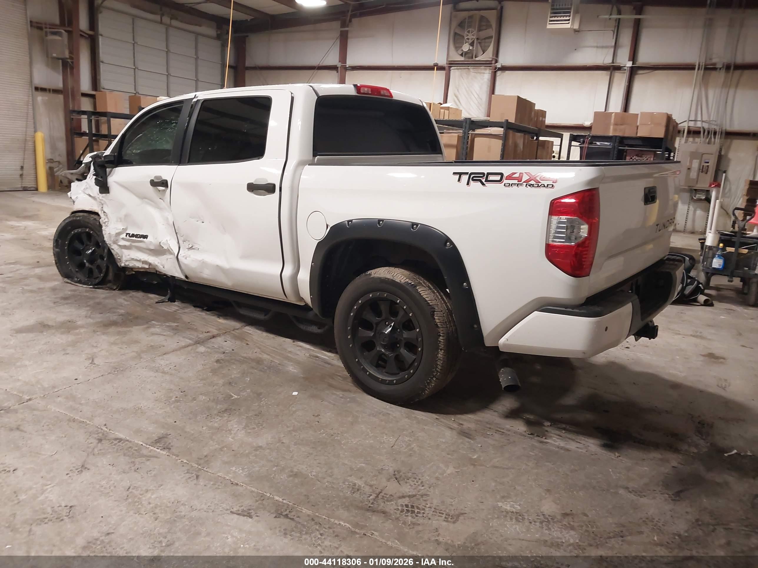 TOYOTA TUNDRA image 3