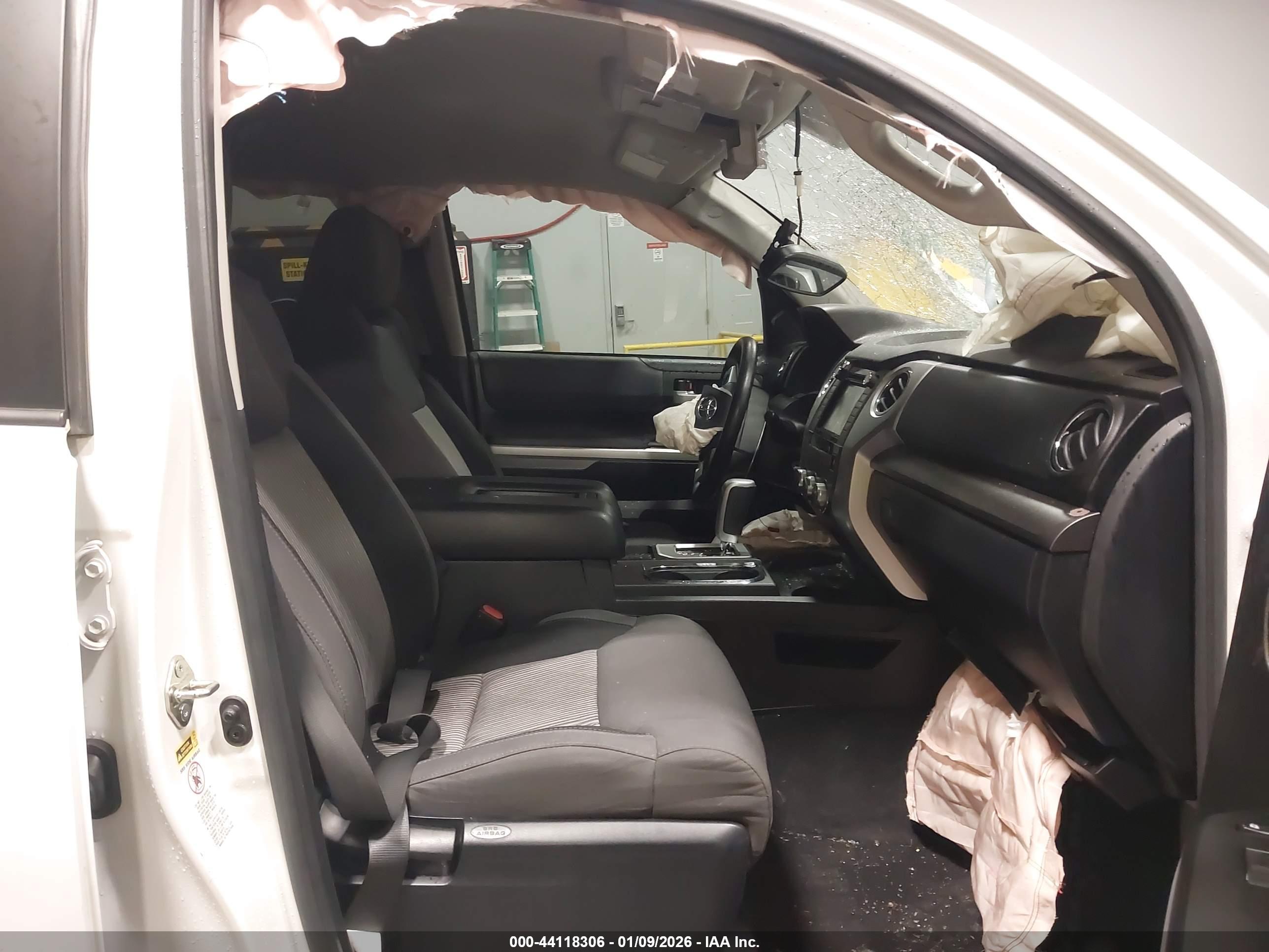 TOYOTA TUNDRA image 5