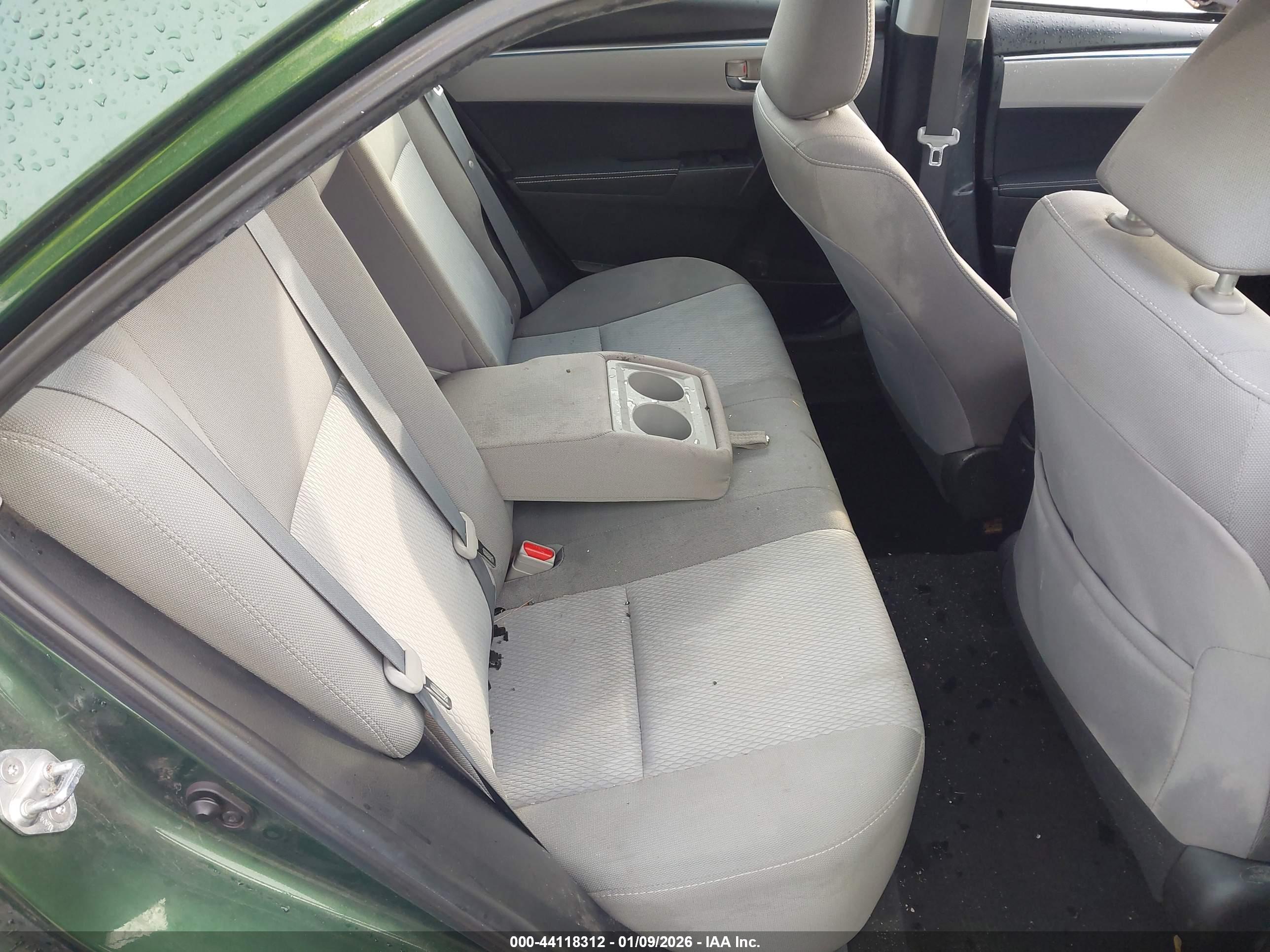 TOYOTA COROLLA image 8