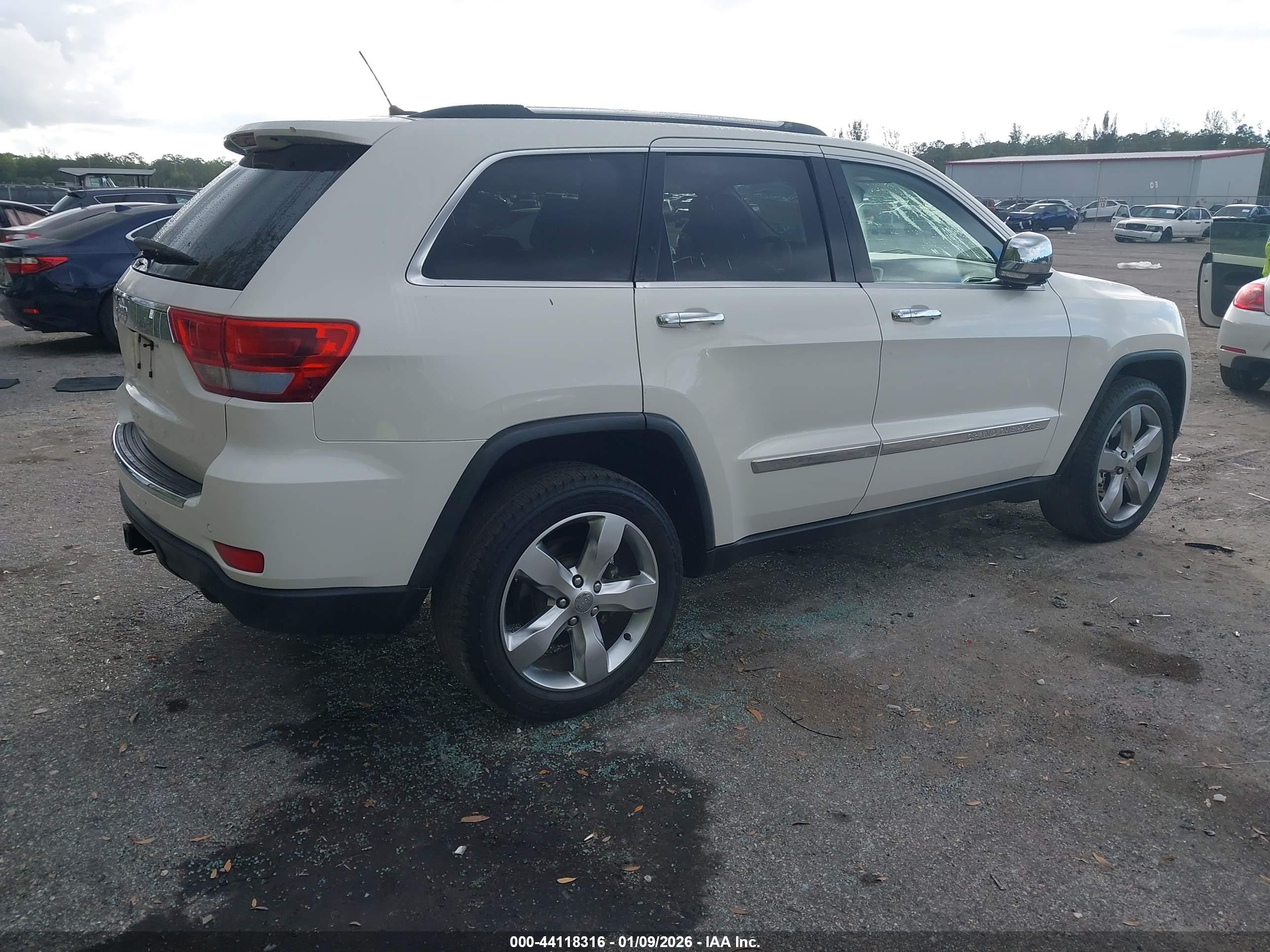 JEEP GRAND image 4