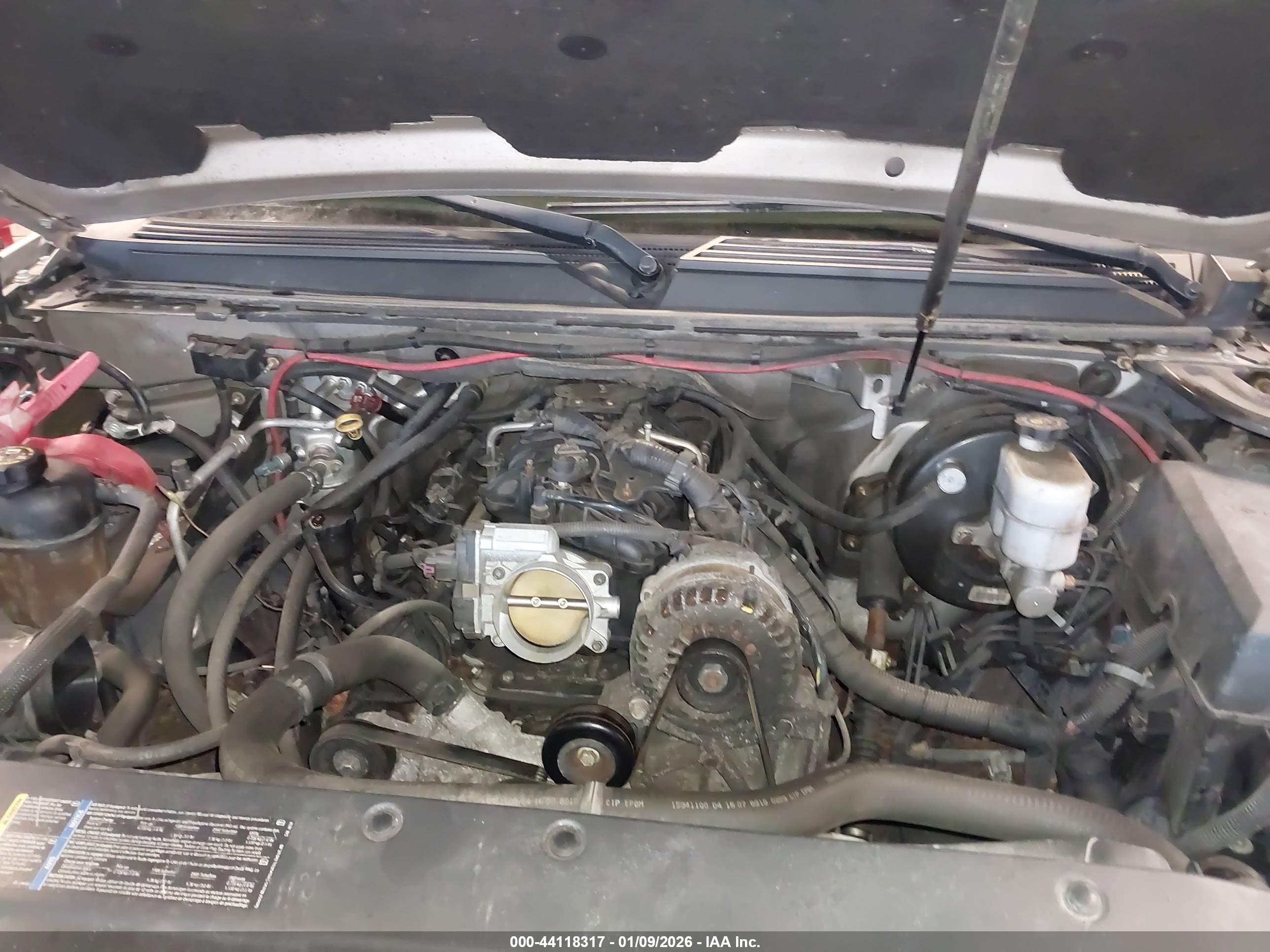 CHEVROLET TAHOE image 10
