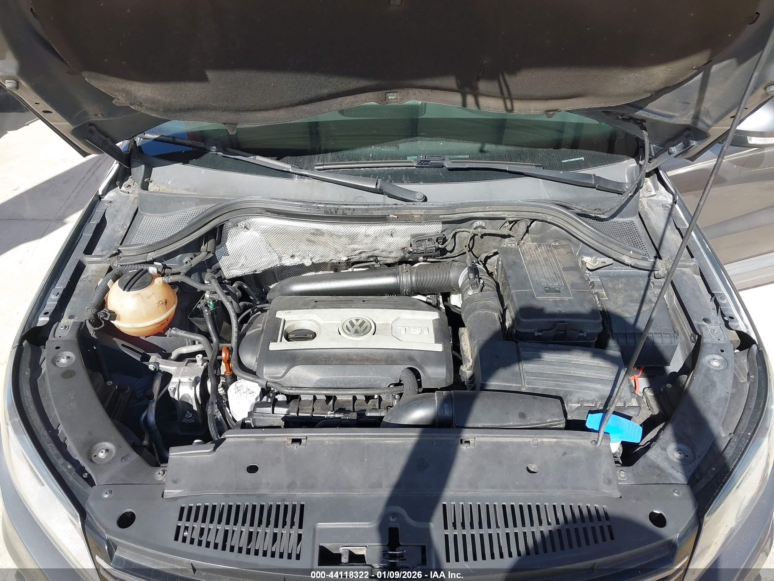 VOLKSWAGEN TIGUAN image 10