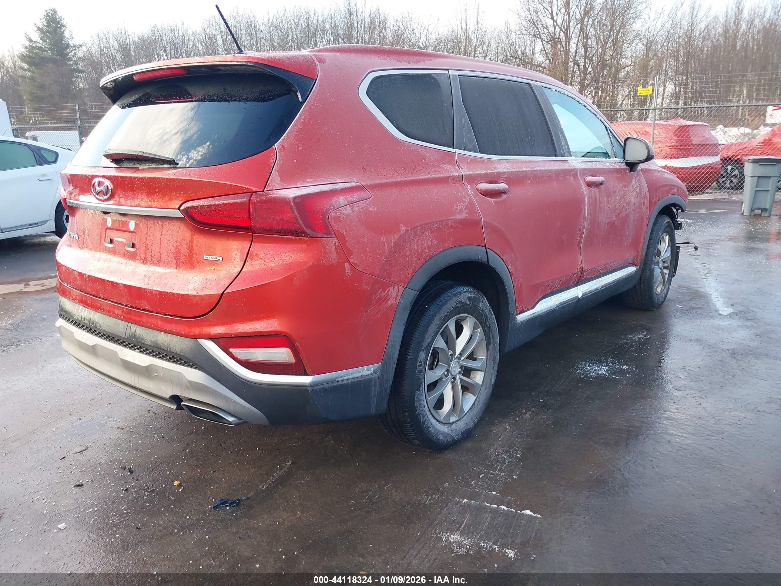 HYUNDAI SANTA image 4