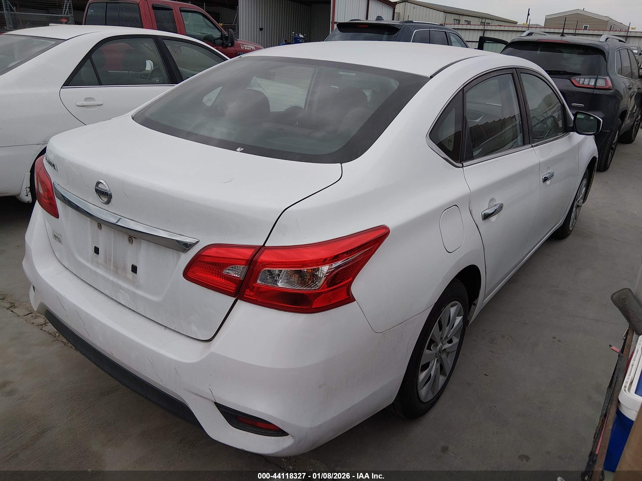 NISSAN SENTRA image 4