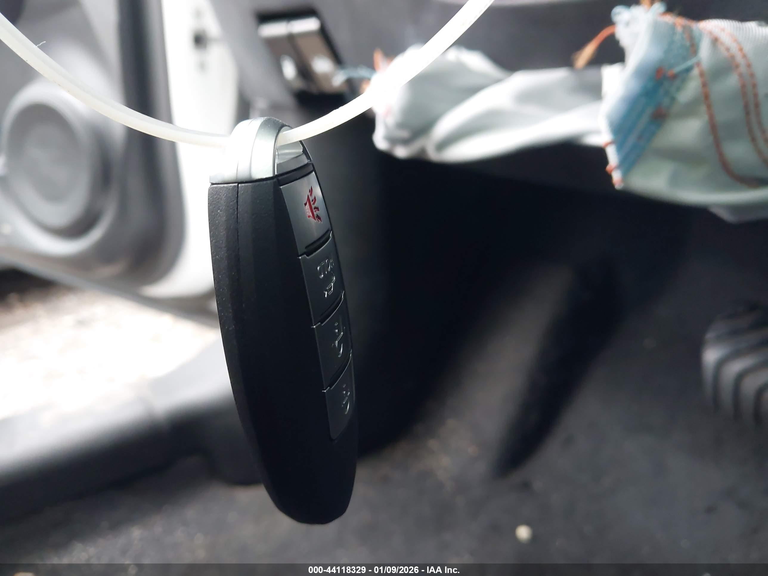 NISSAN KICKS image 11