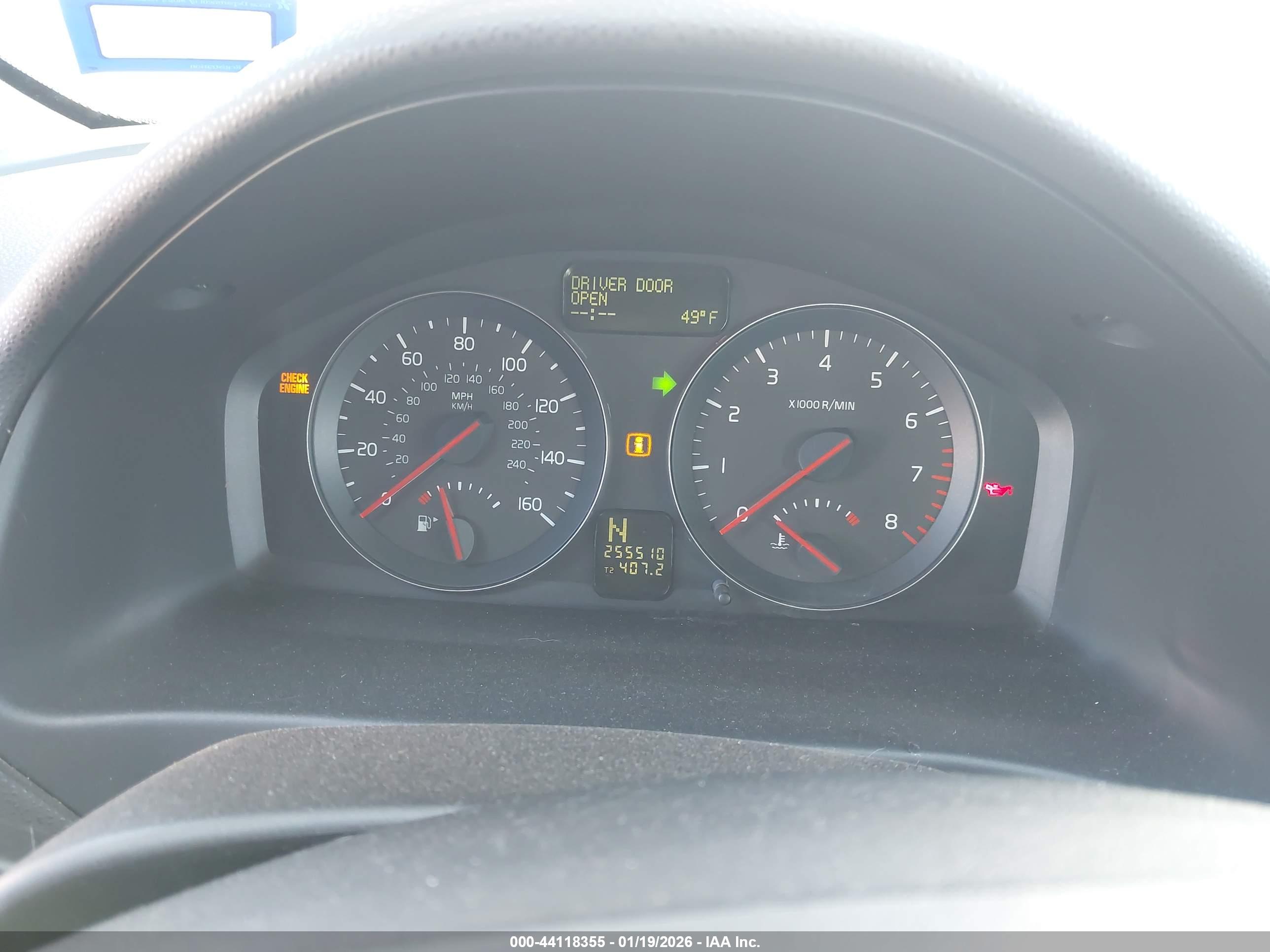 VOLVO S40 image 7