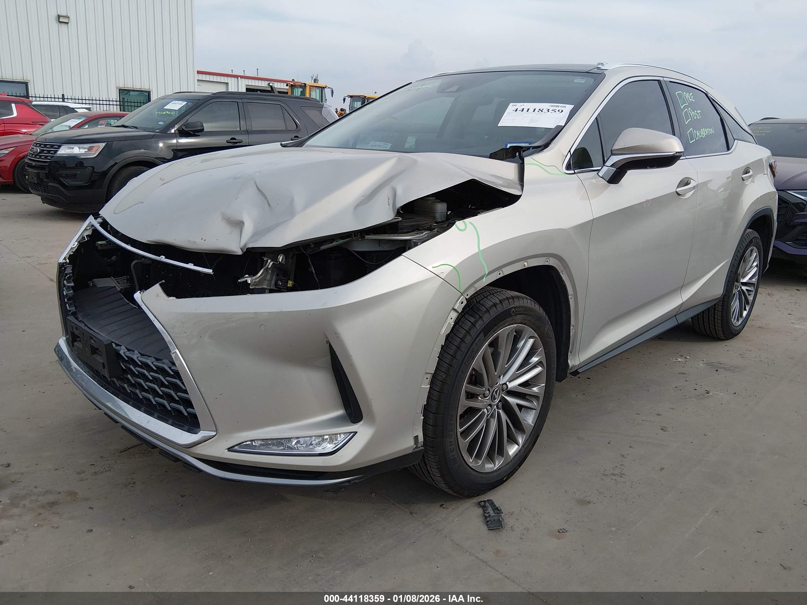 LEXUS RX image 2