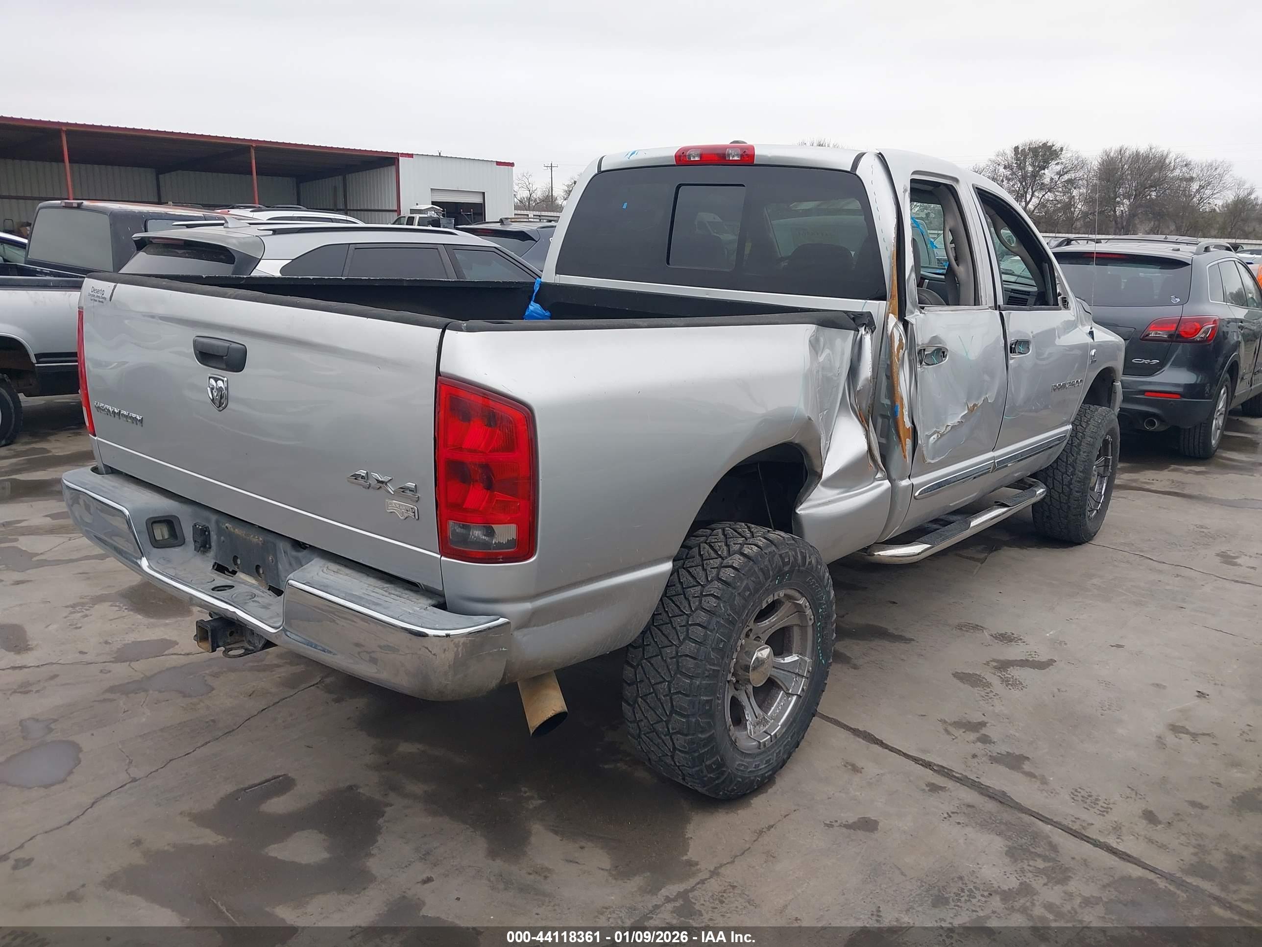 DODGE RAM image 4