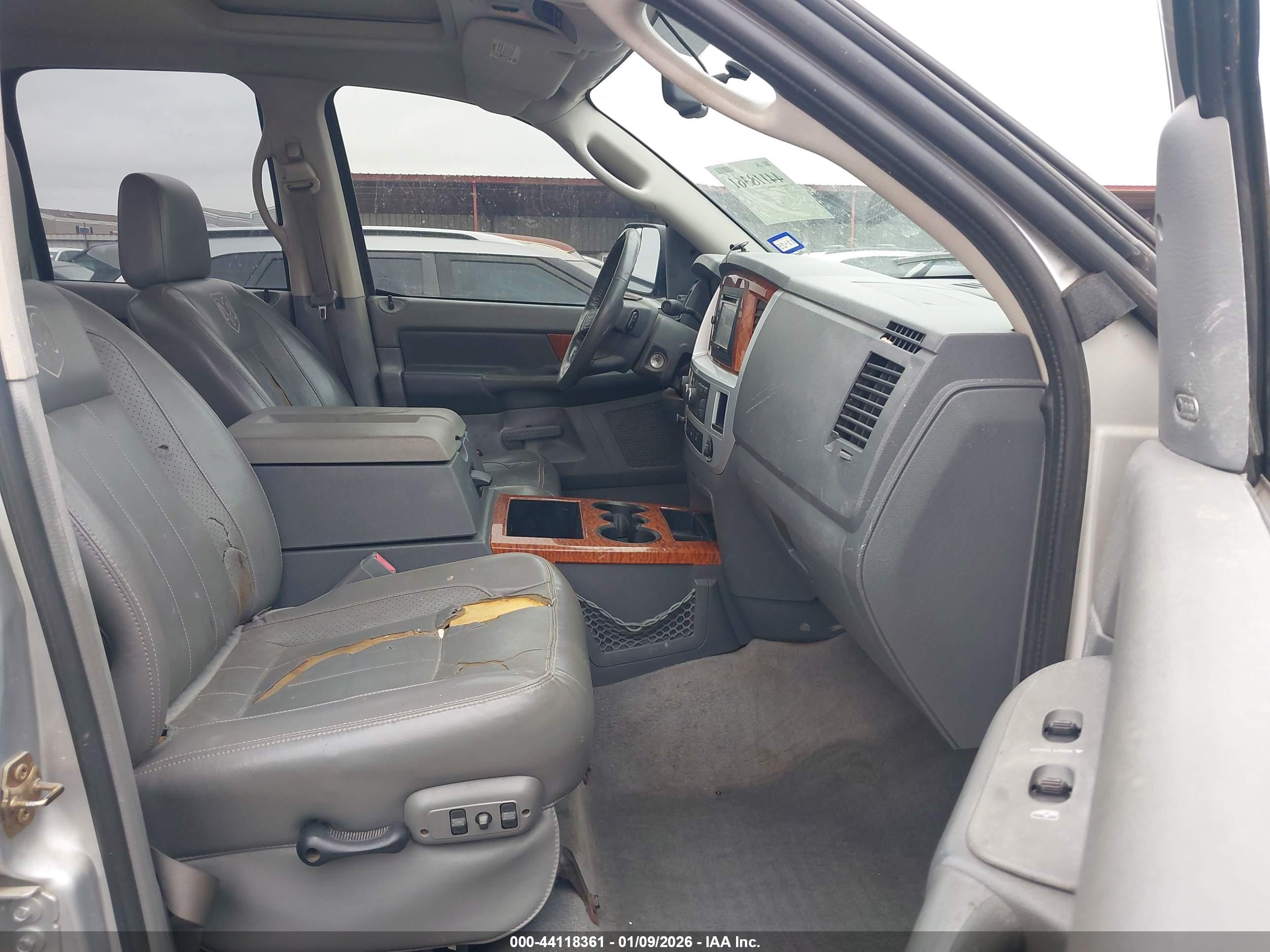 DODGE RAM image 5
