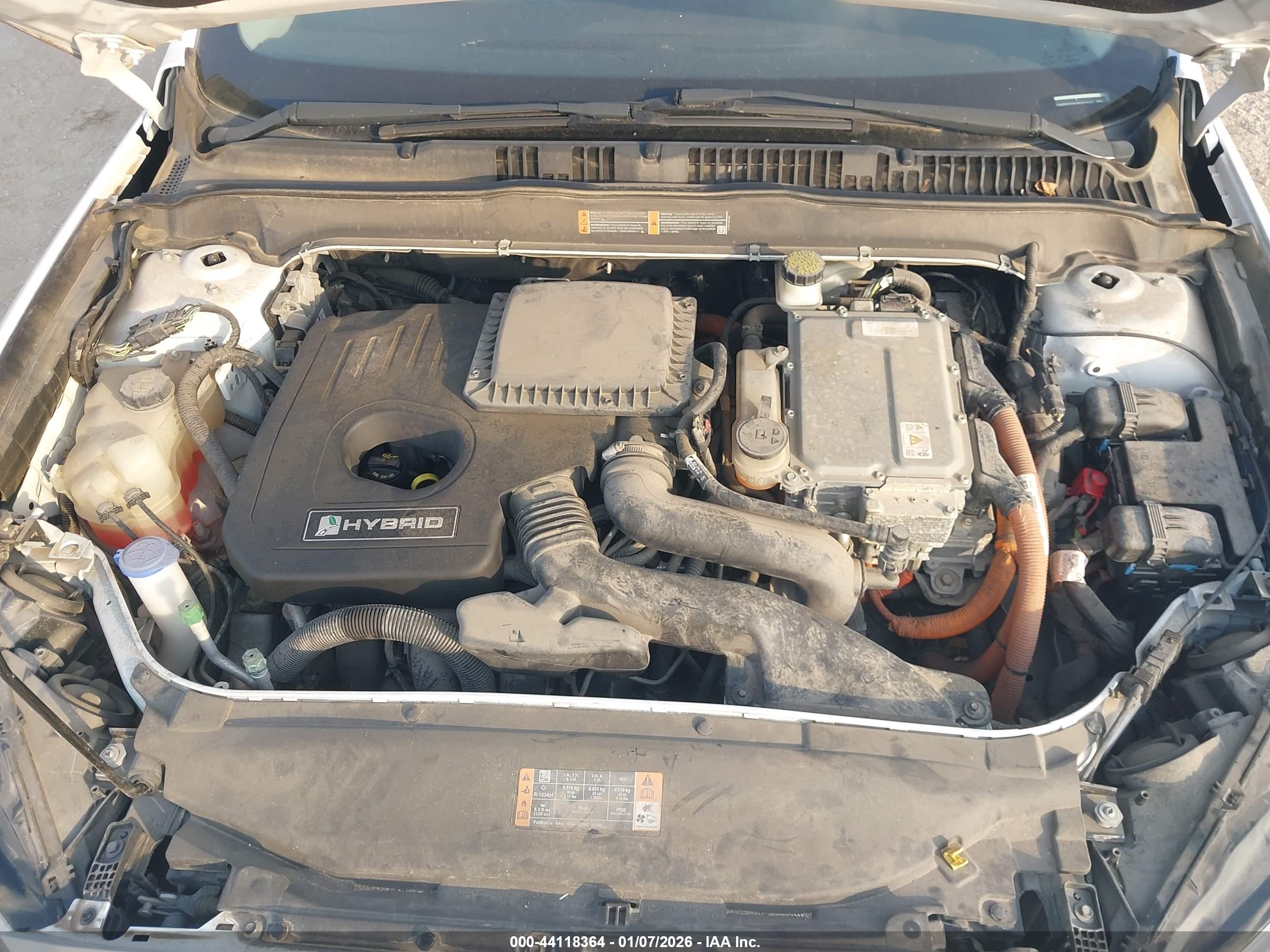 FORD FUSION image 10