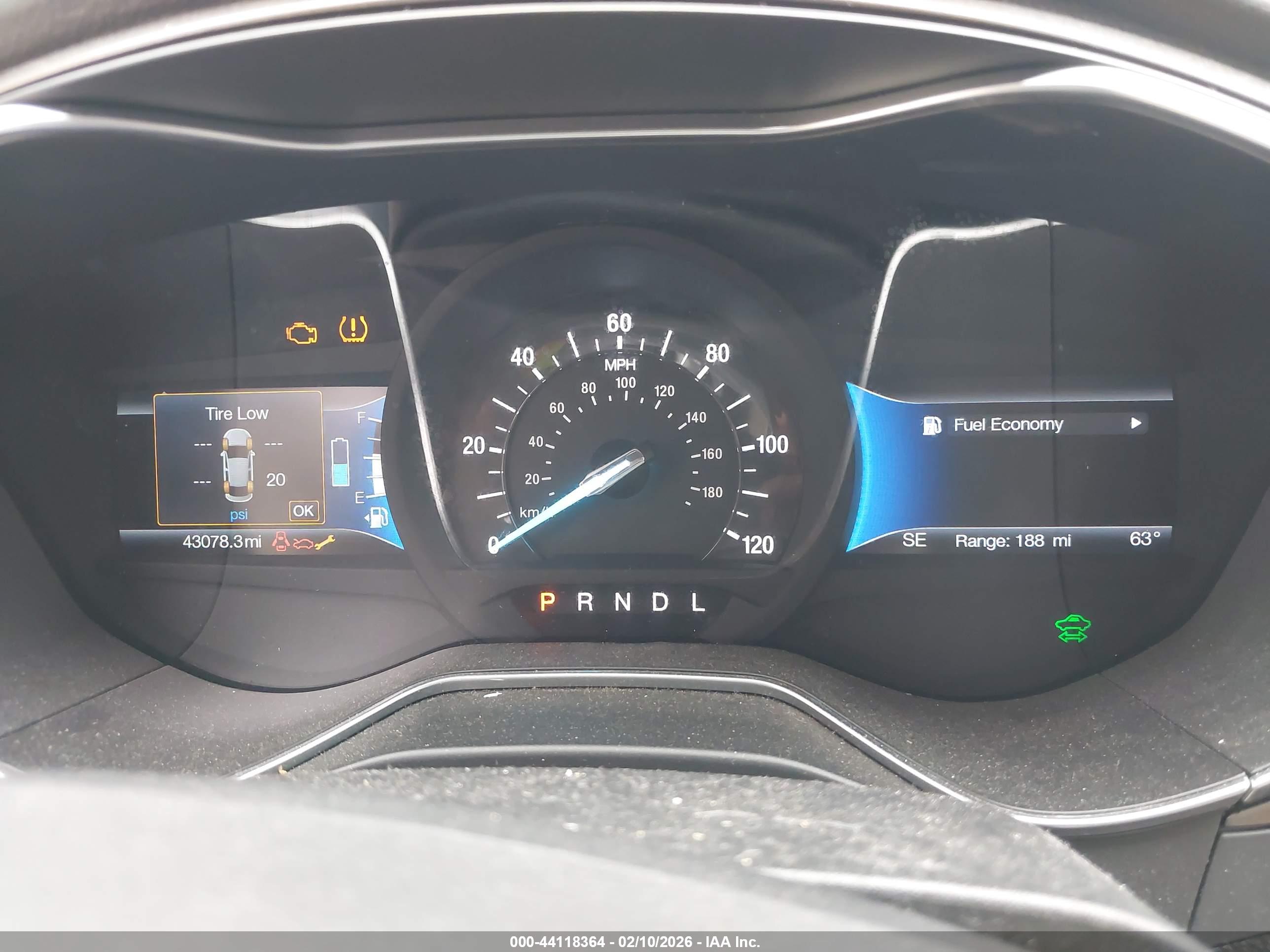 FORD FUSION image 7