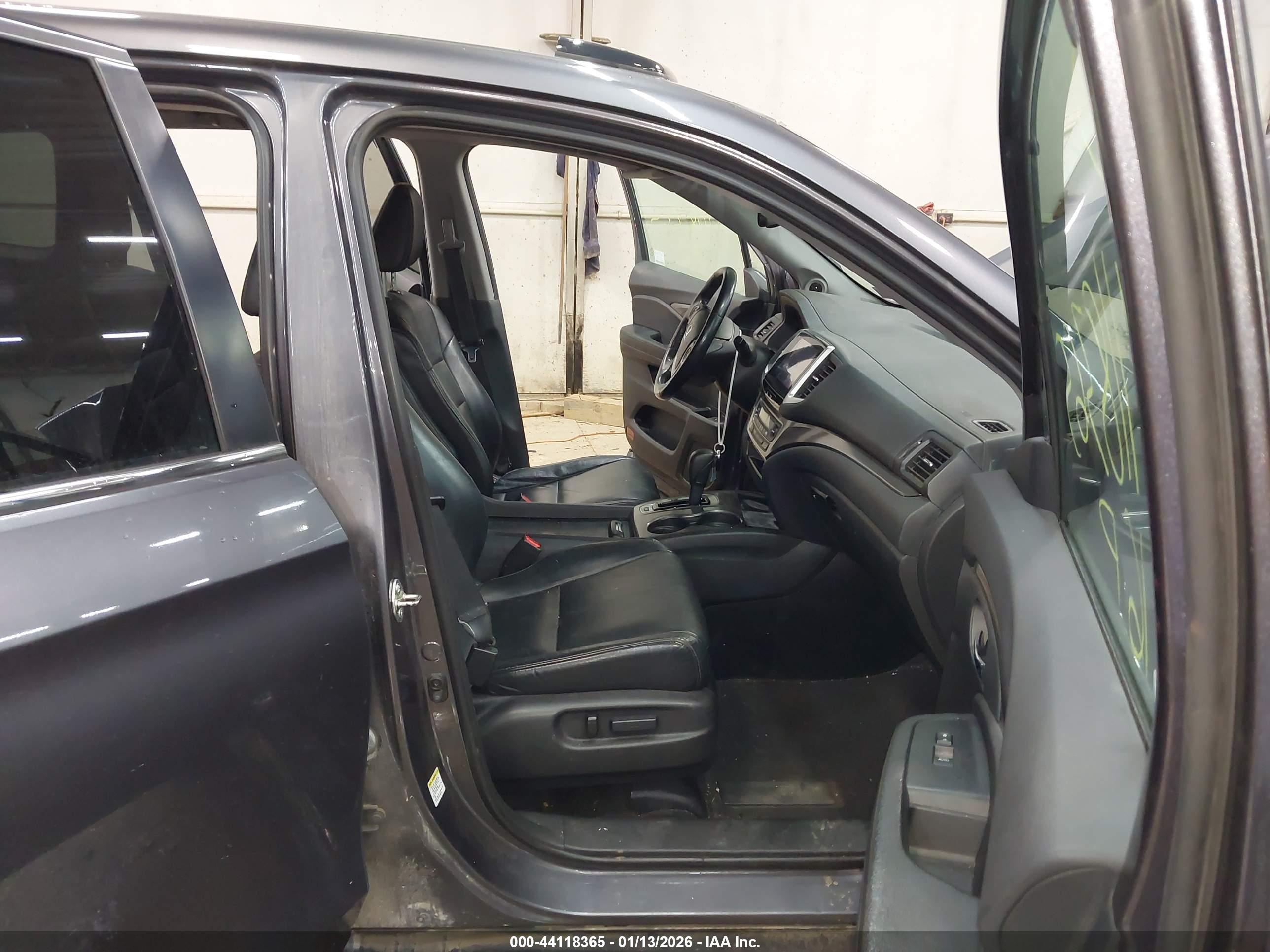HONDA PILOT image 5