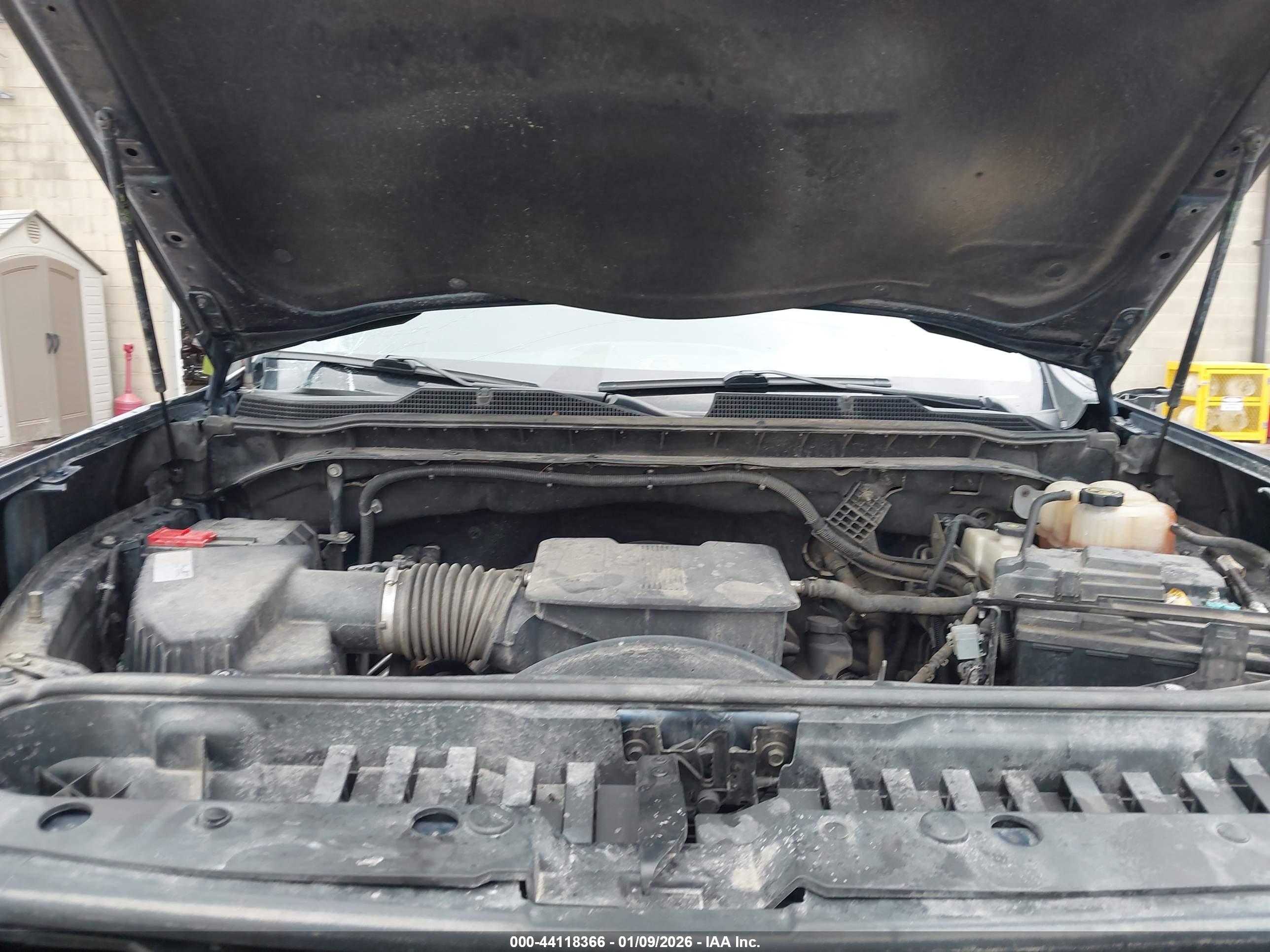 CHEVROLET SILVERADO image 10