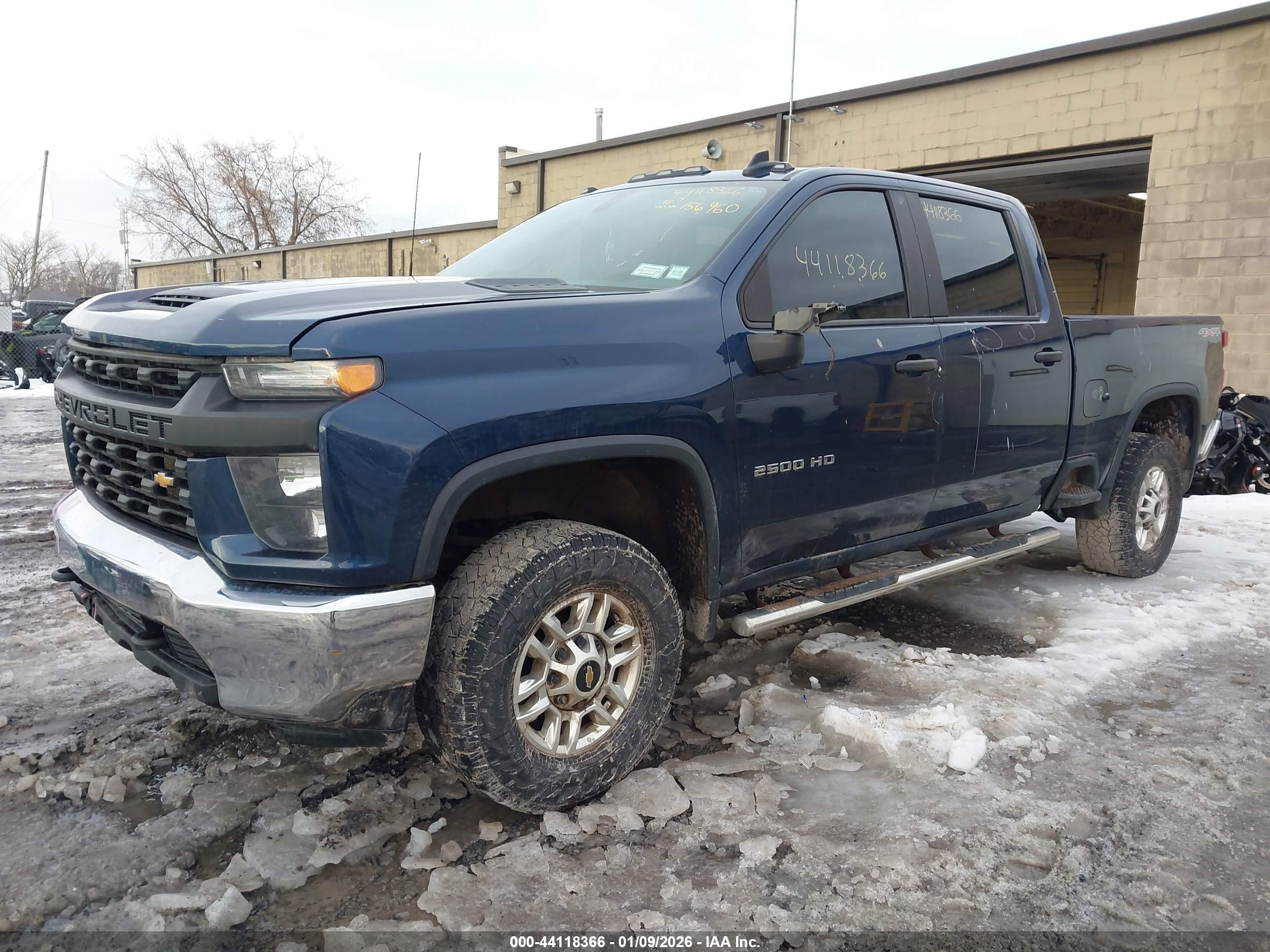 CHEVROLET SILVERADO image 2