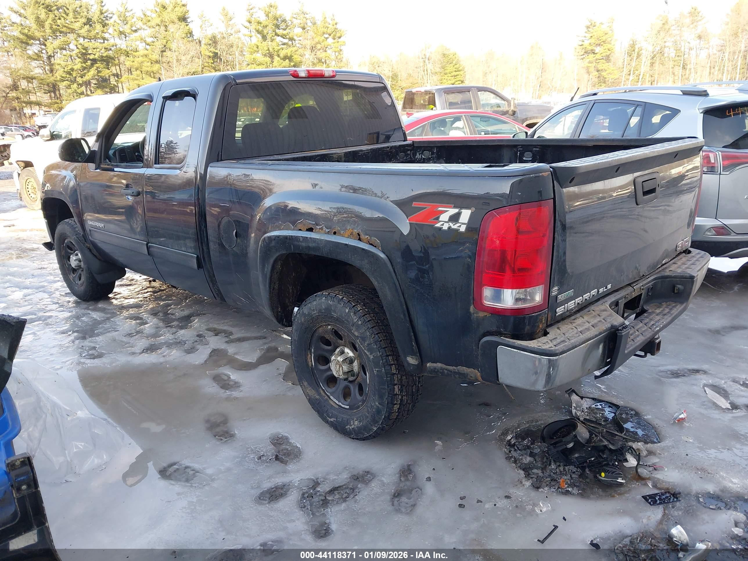 GMC SIERRA image 3